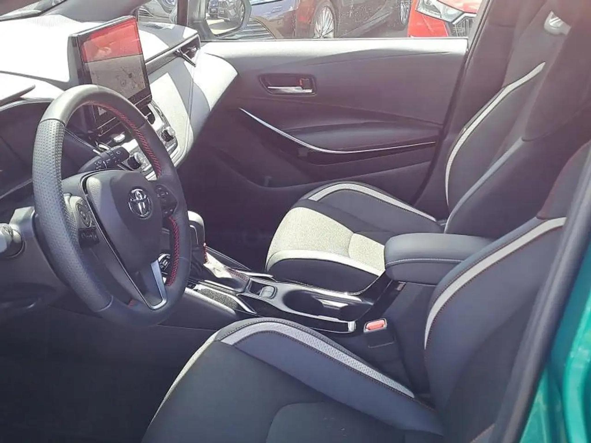 Toyota Corolla (2024) - Photo 14
