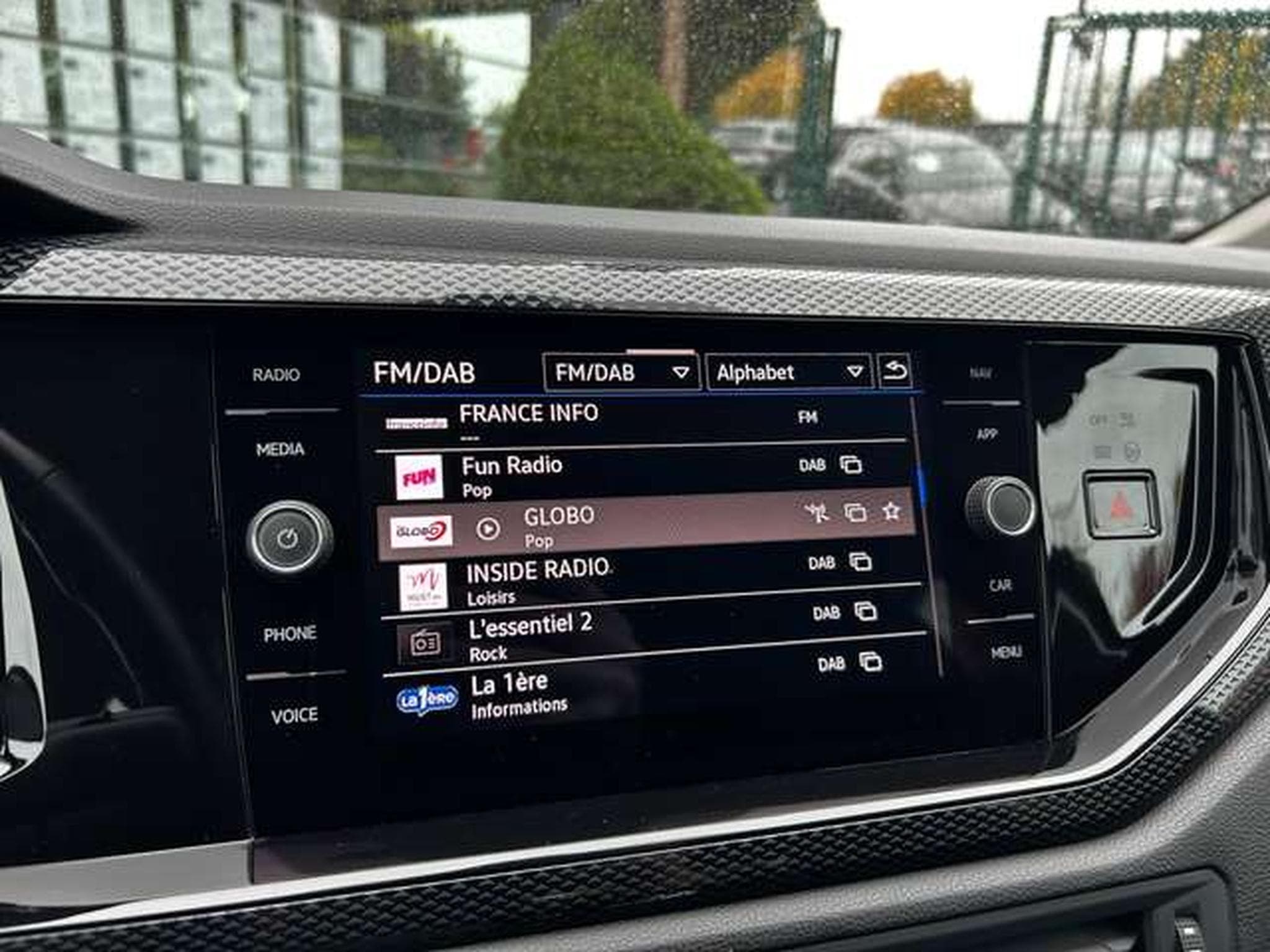VW Taigo 1.0 TSI ESSENCE LIFE DSG7 (2024) - Photo 11