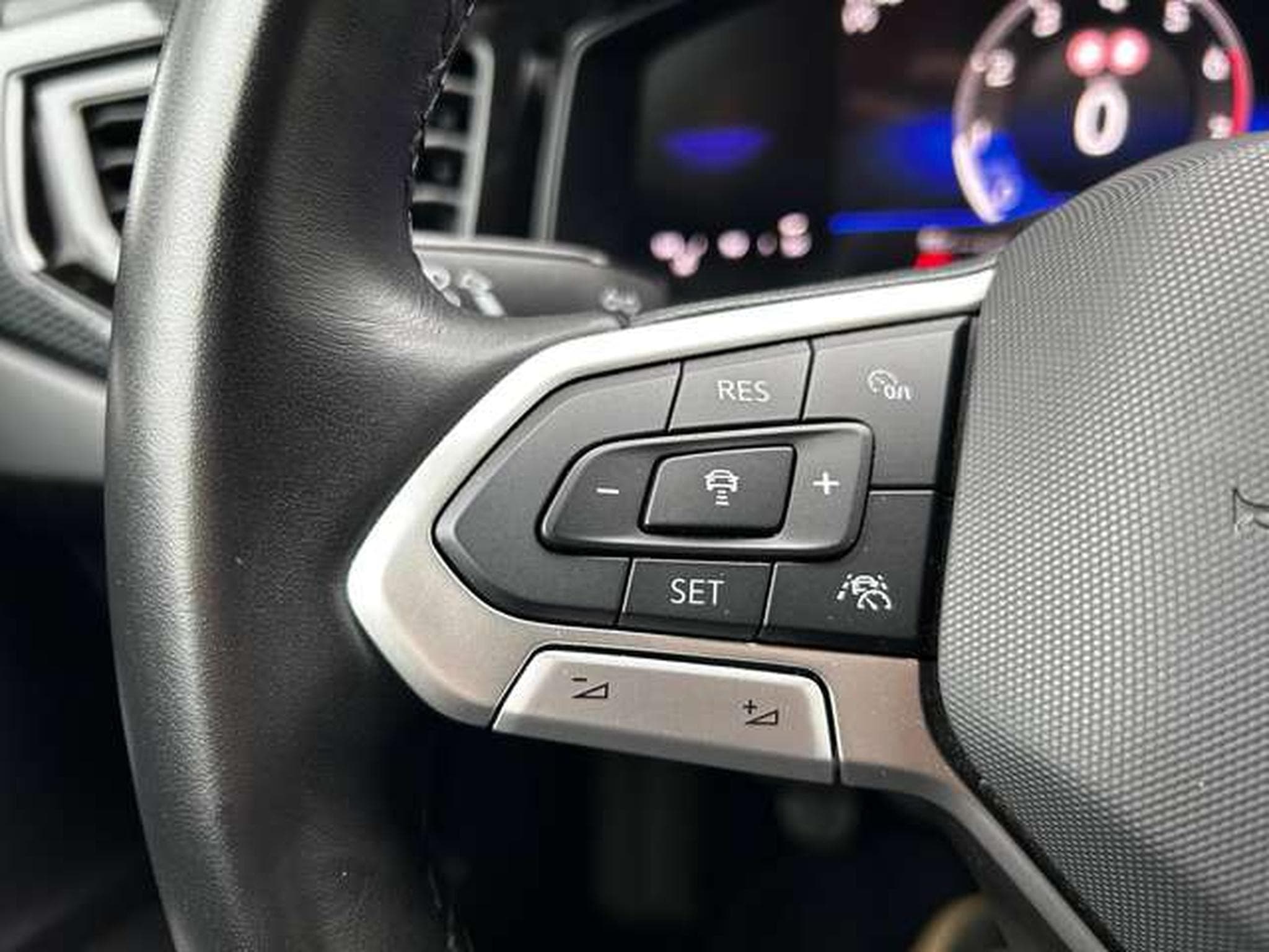 VW Taigo 1.0 TSI ESSENCE LIFE DSG7 (2024) - Photo 7