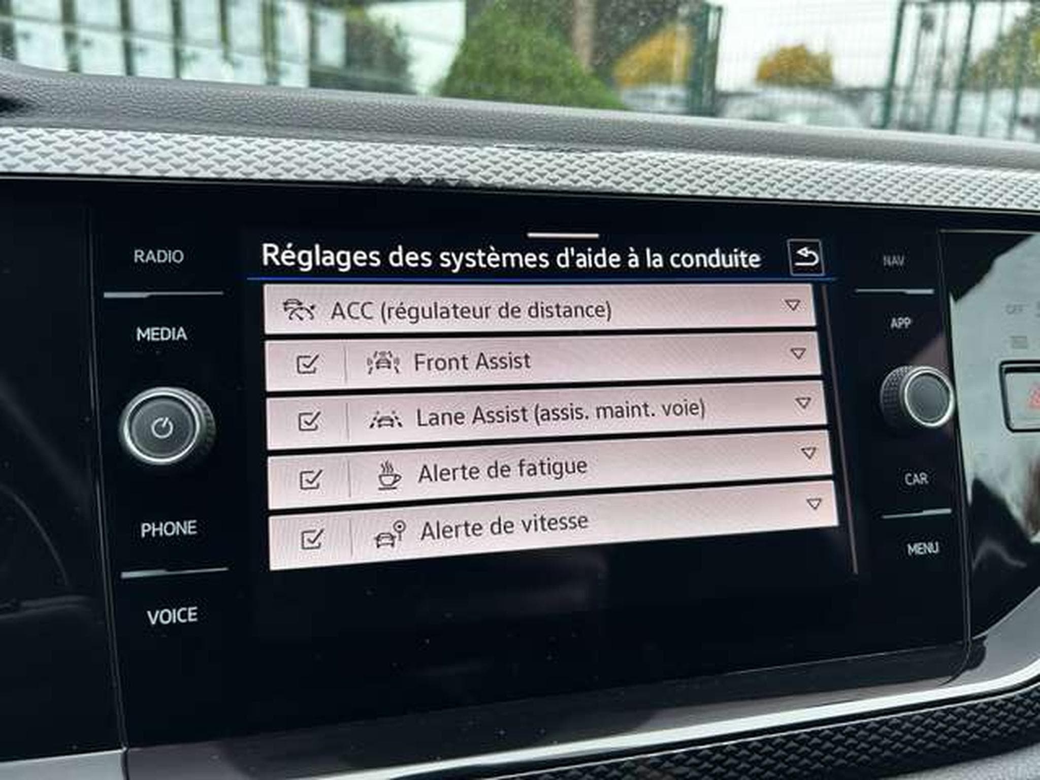 VW Taigo 1.0 TSI ESSENCE LIFE DSG7 (2024) - Photo 10