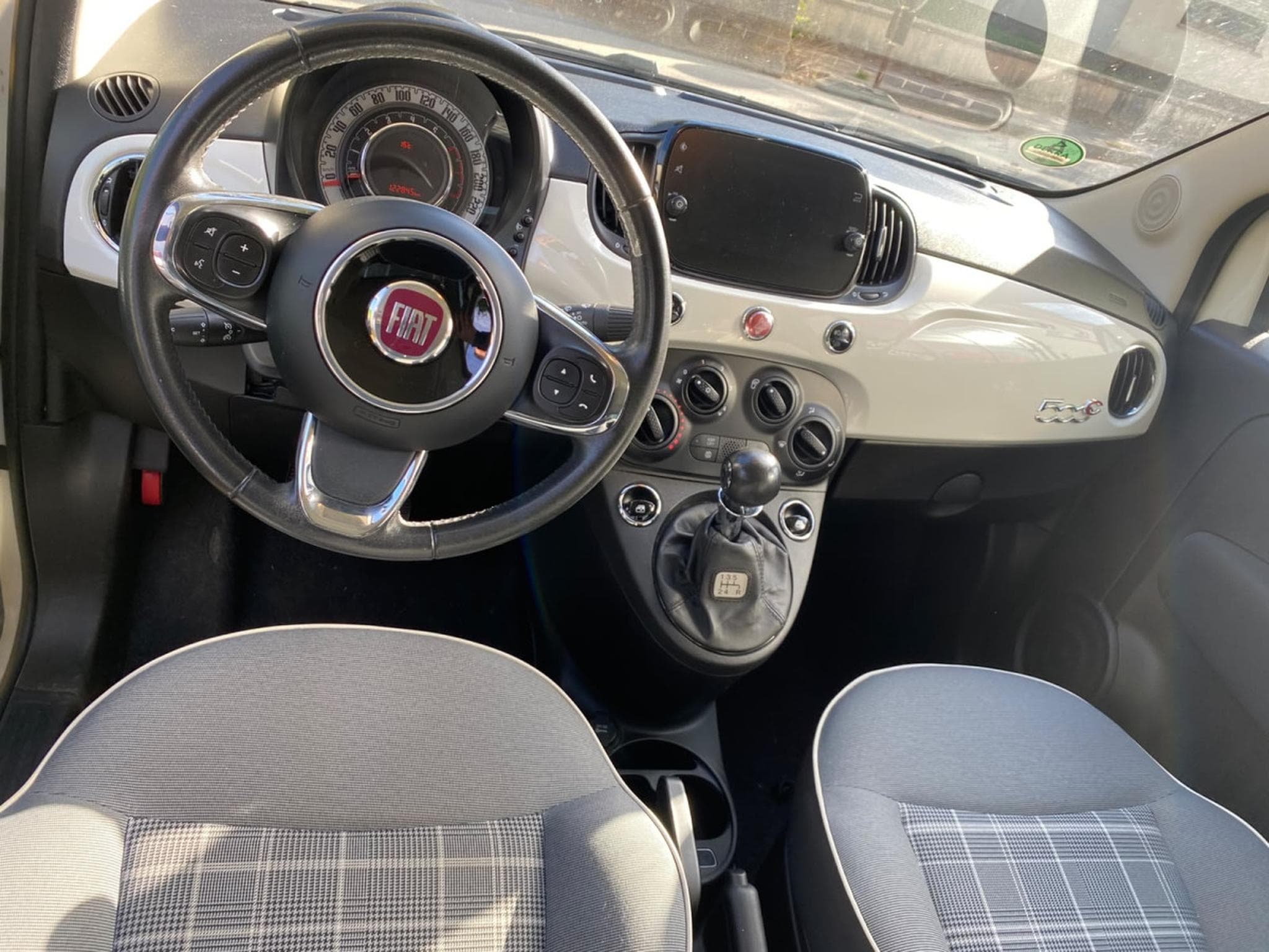Fiat 500 1.2 lounge (2019) - Photo 6