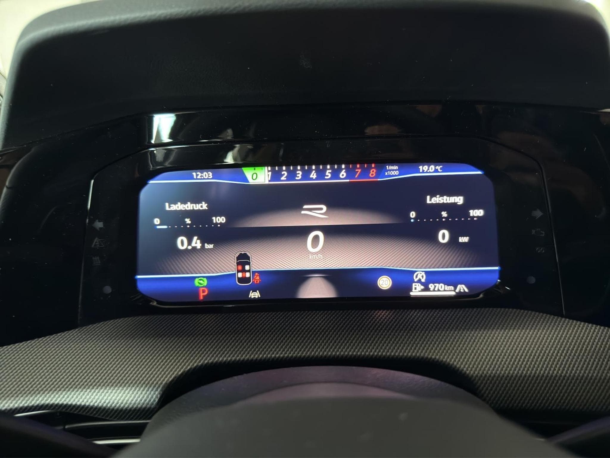 VW Golf PERFORMANCE (2026) - Foto 11