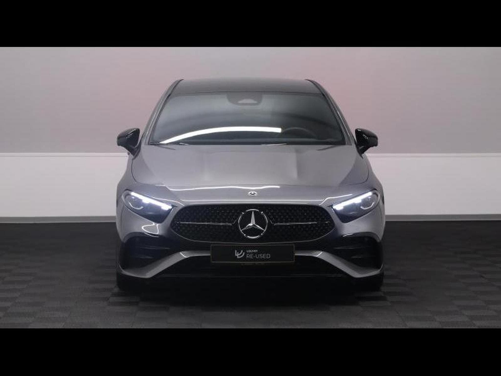 Mercedes A 180 7G-DCT AMG Line (2024) - Photo 2