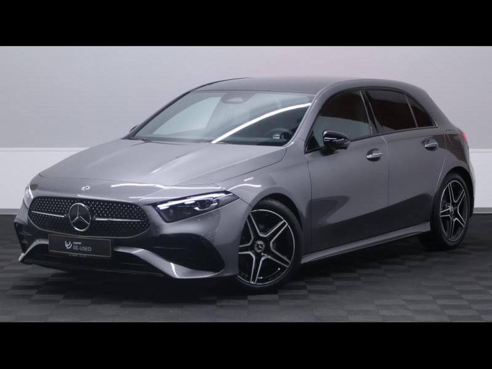 Mercedes A 180 7G-DCT AMG Line (2024) - Photo 1
