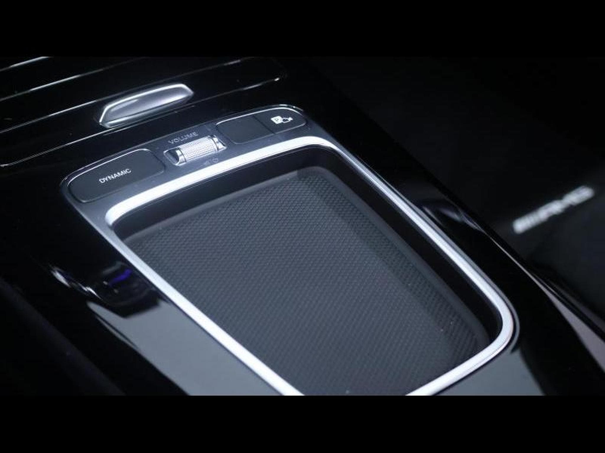 Mercedes A 180 7G-DCT AMG Line (2024) - Photo 27