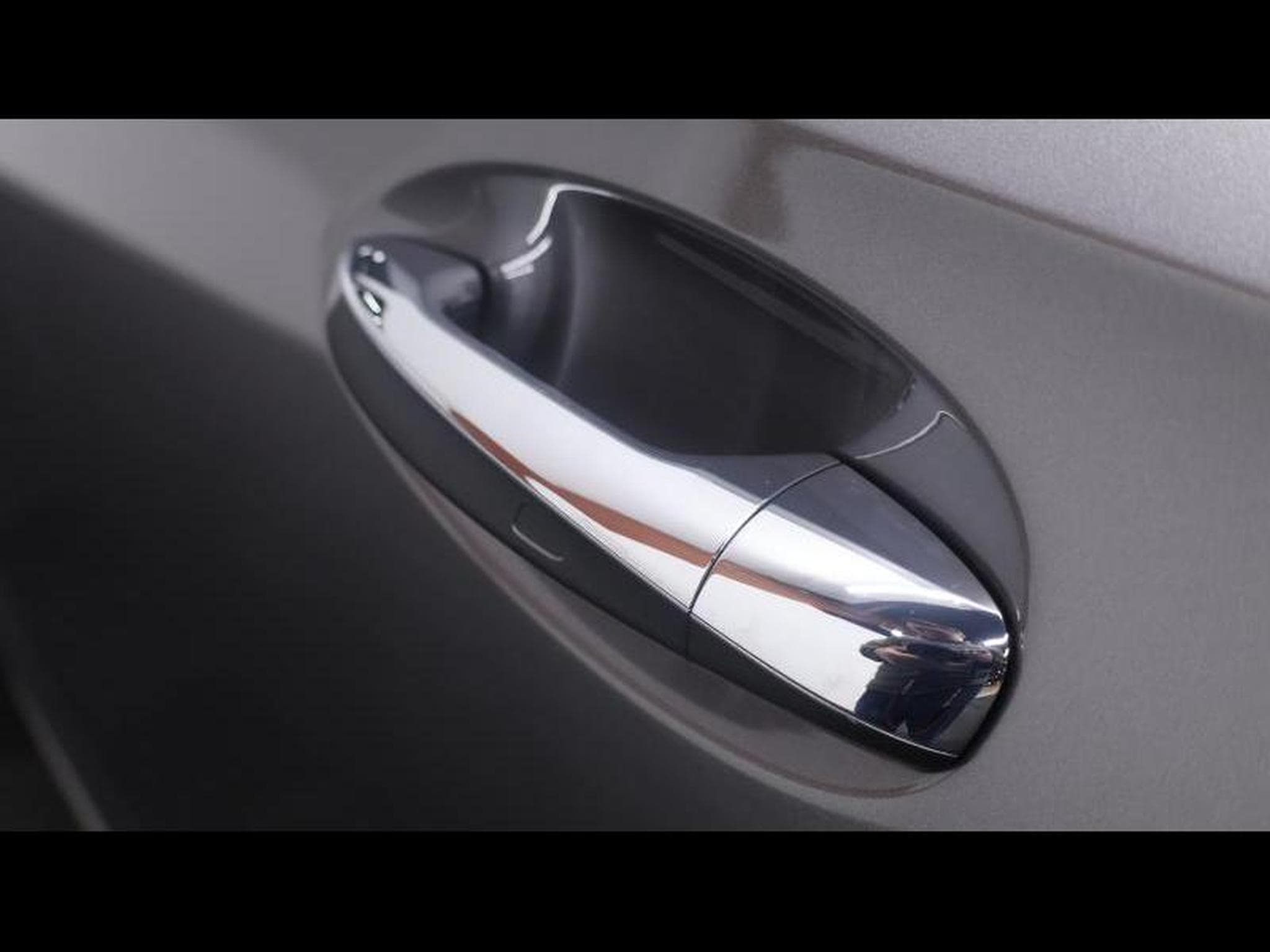 Mercedes A 180 7G-DCT AMG Line (2024) - Photo 34
