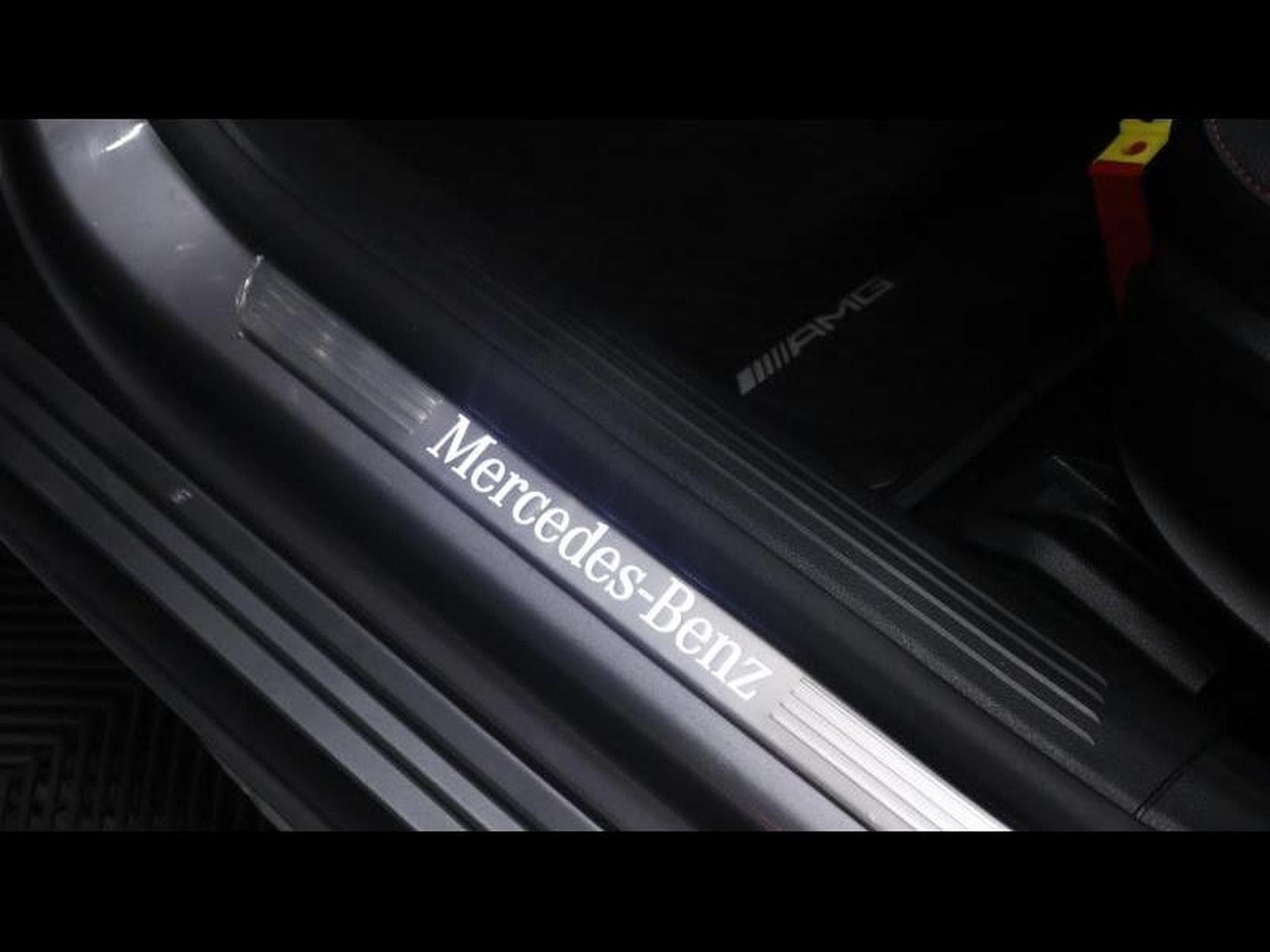 Mercedes A 180 7G-DCT AMG Line (2024) - Photo 35