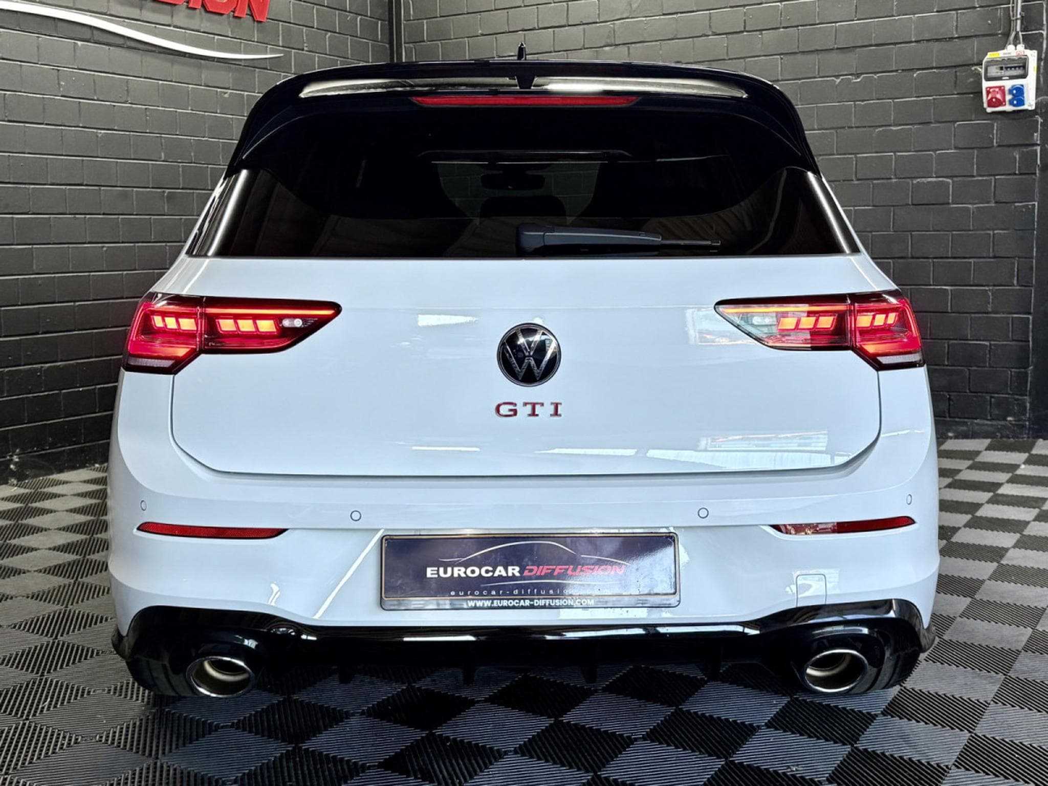 VW Golf GTI PHASE 2 Clubsport 2.0 TSI 300 CV DSG7 * DCC * MATRIX * (2026) - Photo 5