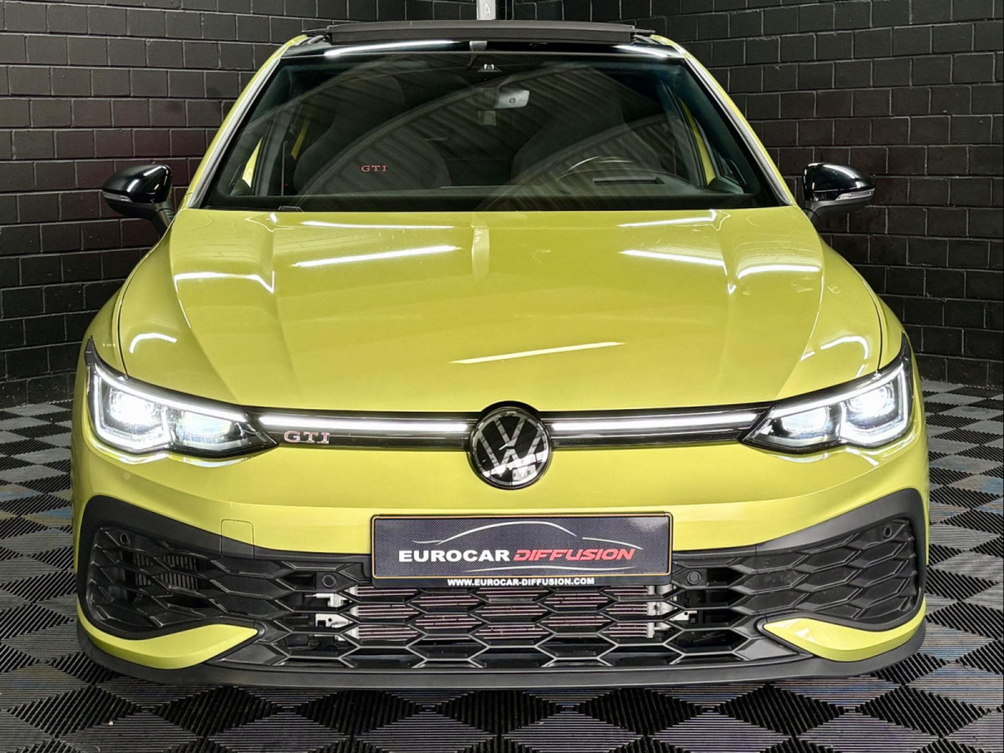 VW Golf GTI Clubsport 2.0 TSI 300 CV DSG7 * DCC *PANO*MATRIX* *HARMA (2024) - Photo 2