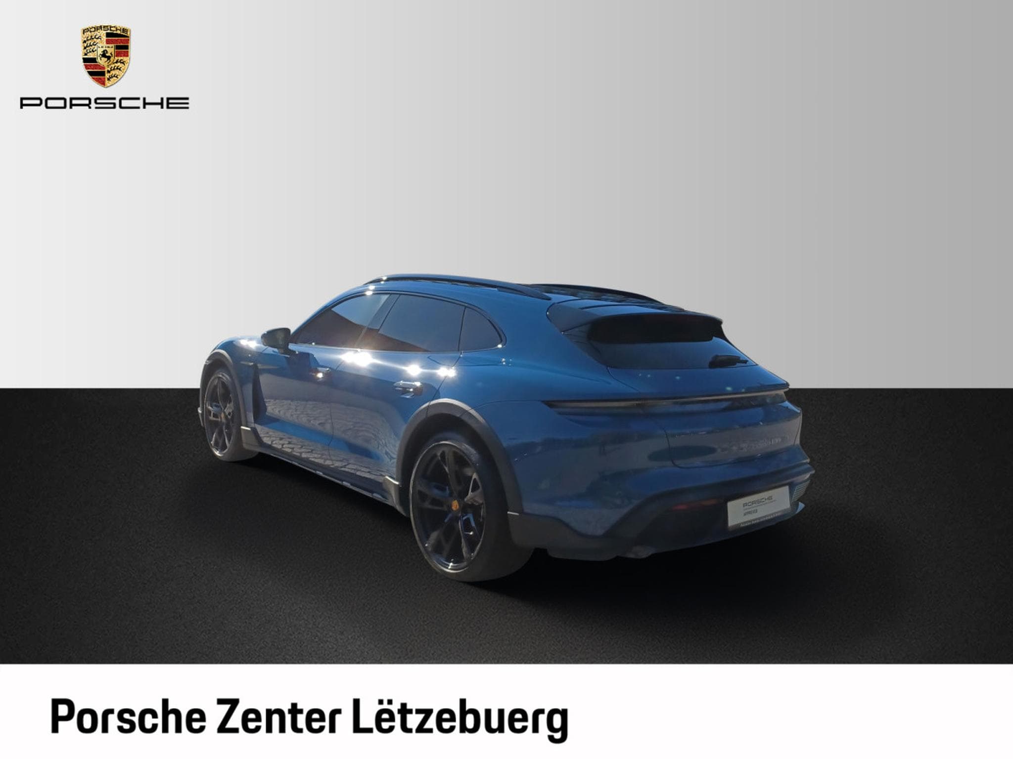 Porsche Taycan 4S Cross Turismo (2023) - Photo 3