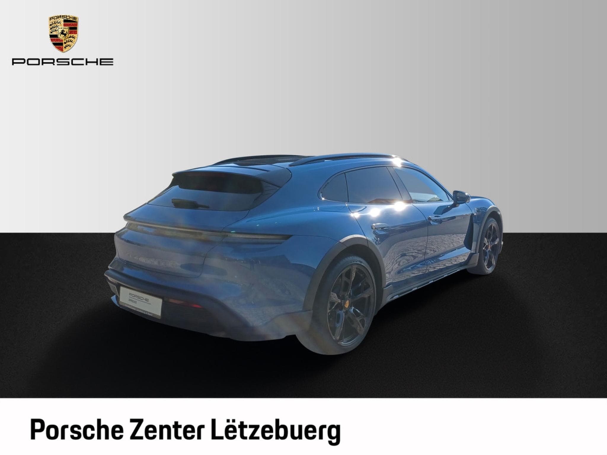 Porsche Taycan 4S Cross Turismo (2023) - Photo 5