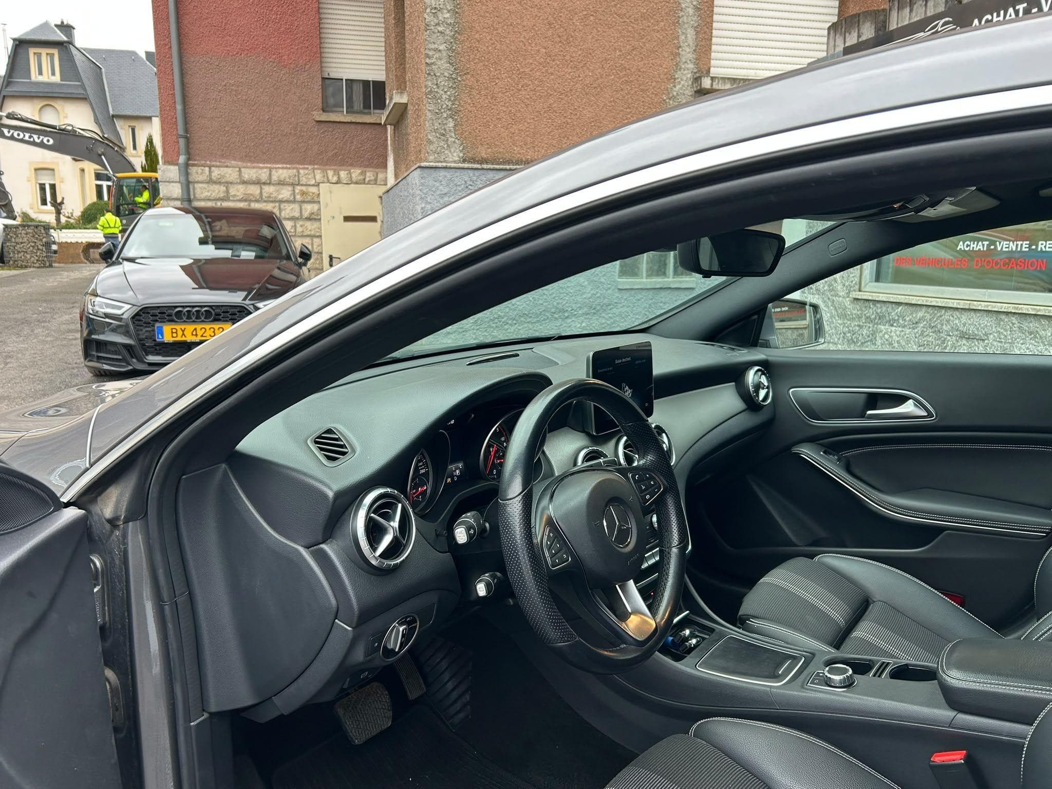Mercedes CLA 200 CDI 7G-TRONIC PACK SPORT (2019) - Photo 10