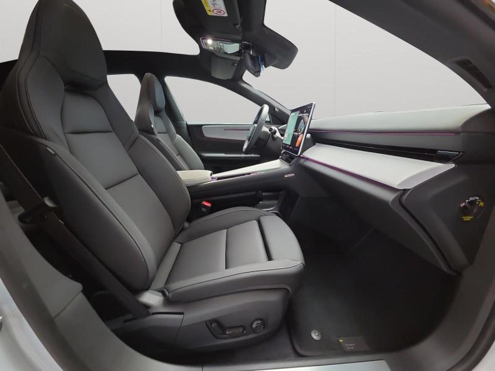 Polestar 4 Long Range Single Motor MY25 (2025) - Photo 9