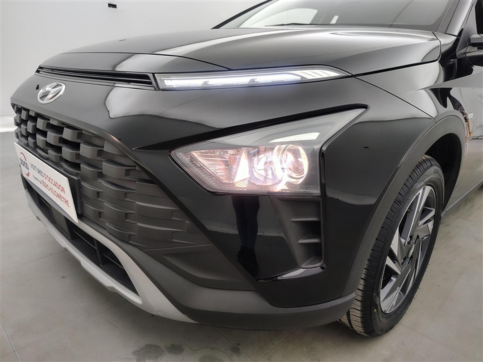 Hyundai Bayon 1.0 T-GDi MHEV DCT-7 100Cv Intuitive CARPLAY / CLIM (2024) - Foto 15