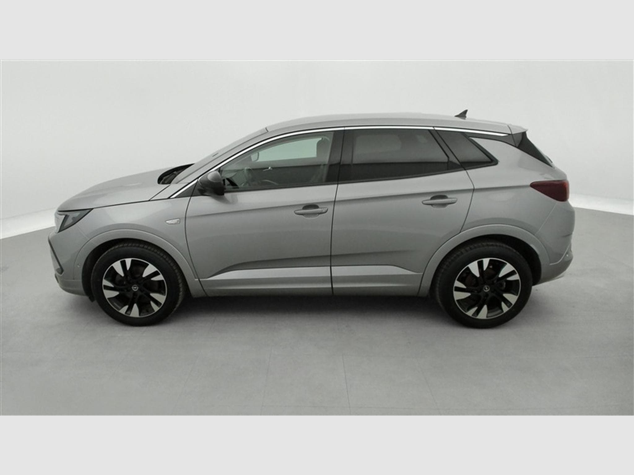 Opel Grandland 1.2 Turbo ECOTEC Business Elegance S&S (2022) - Foto 3