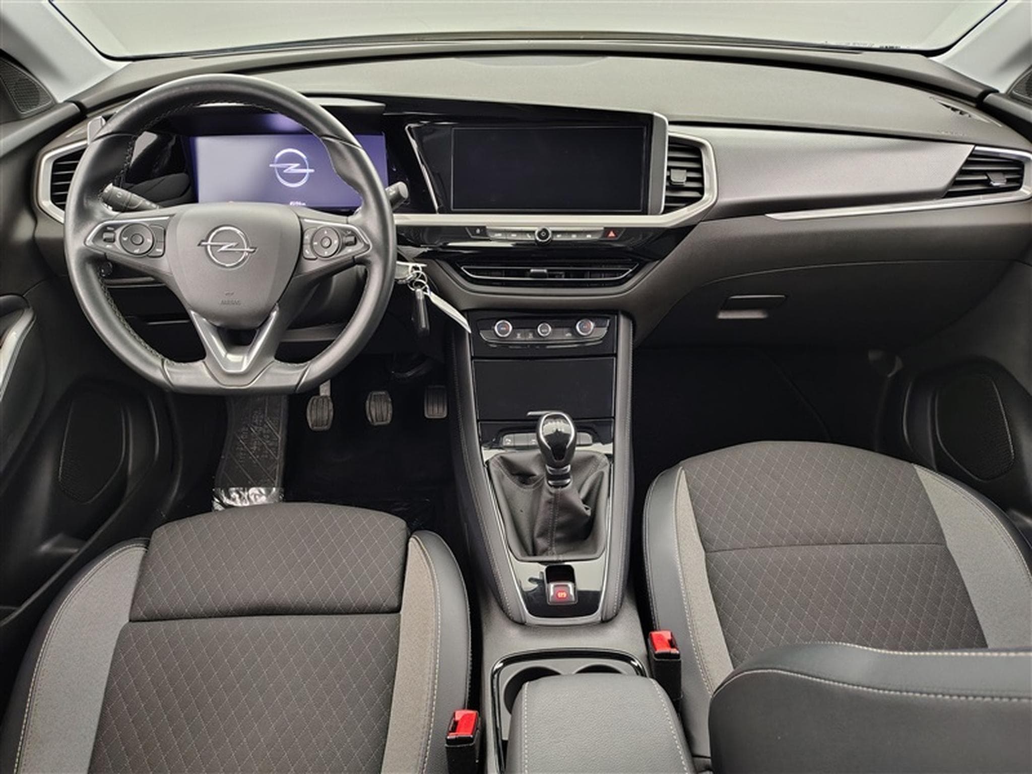 Opel Grandland 1.2 Turbo ECOTEC Business Elegance S&S (2022) - Foto 8