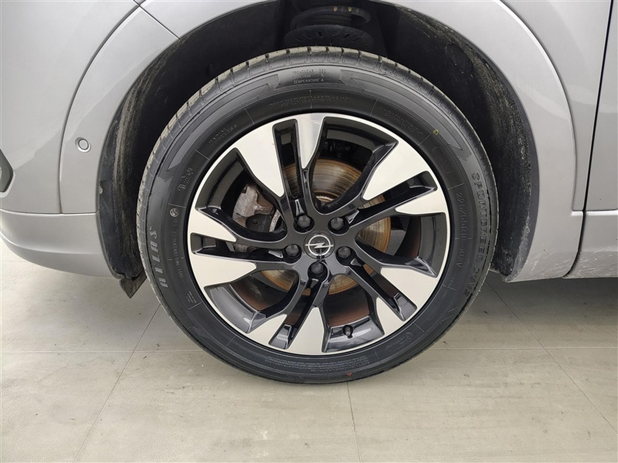 Opel Grandland 1.2 Turbo ECOTEC Business Elegance S&S (2022) - Foto 6
