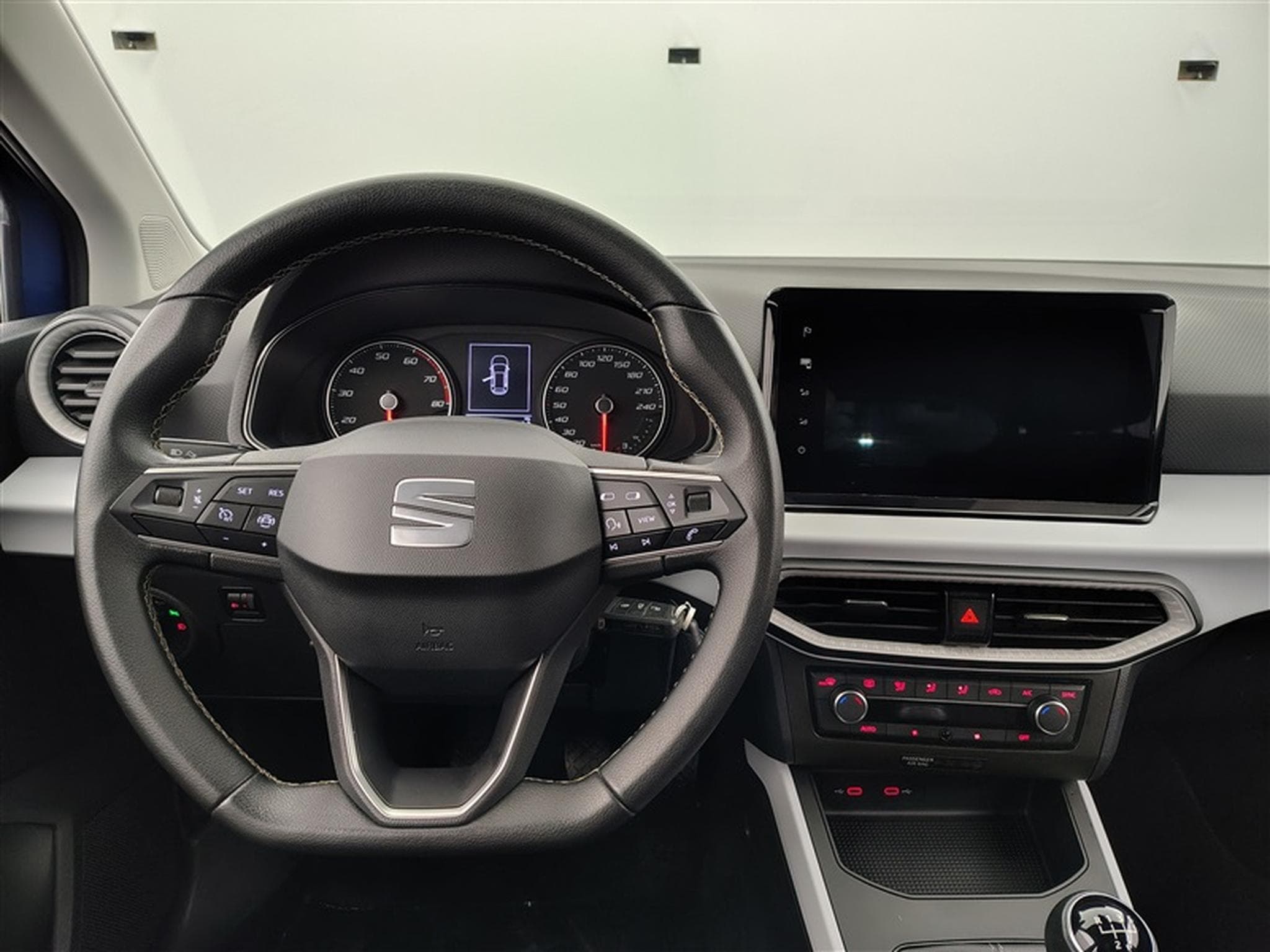 Seat Arona 1.0 TSI Style°NAV°CARPLAY°CAM°FULL LED°PDC AV-AR°JA16 (2022) - Foto 9