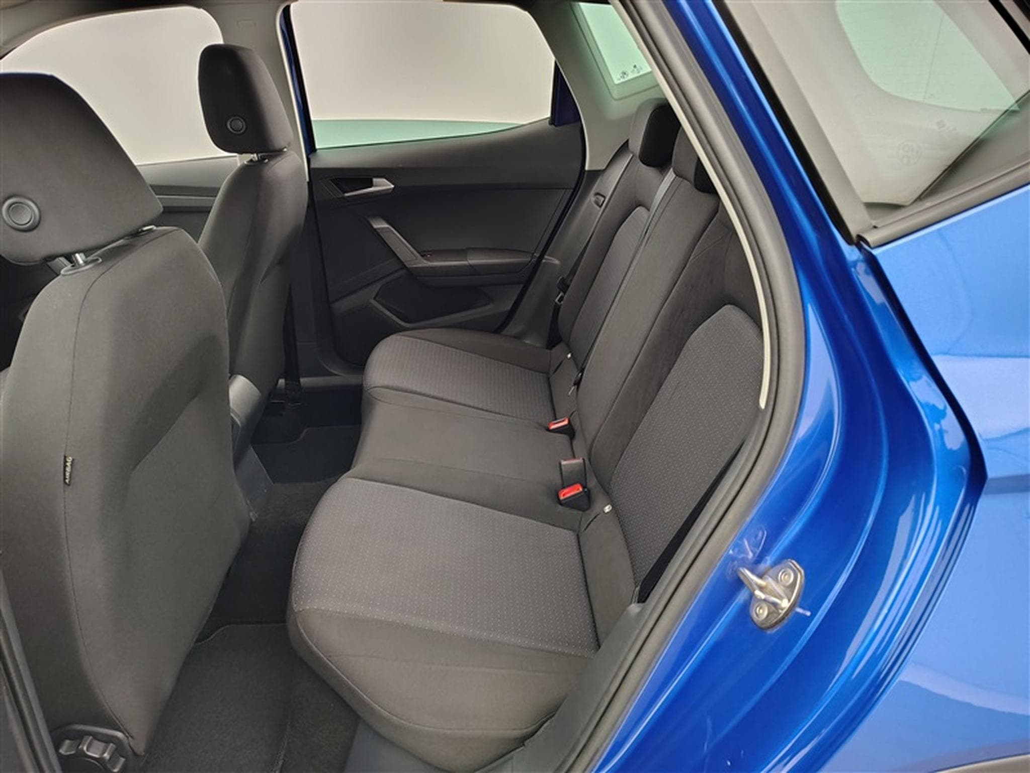 Seat Arona 1.0 TSI Style°NAV°CARPLAY°CAM°FULL LED°PDC AV-AR°JA16 (2022) - Foto 13