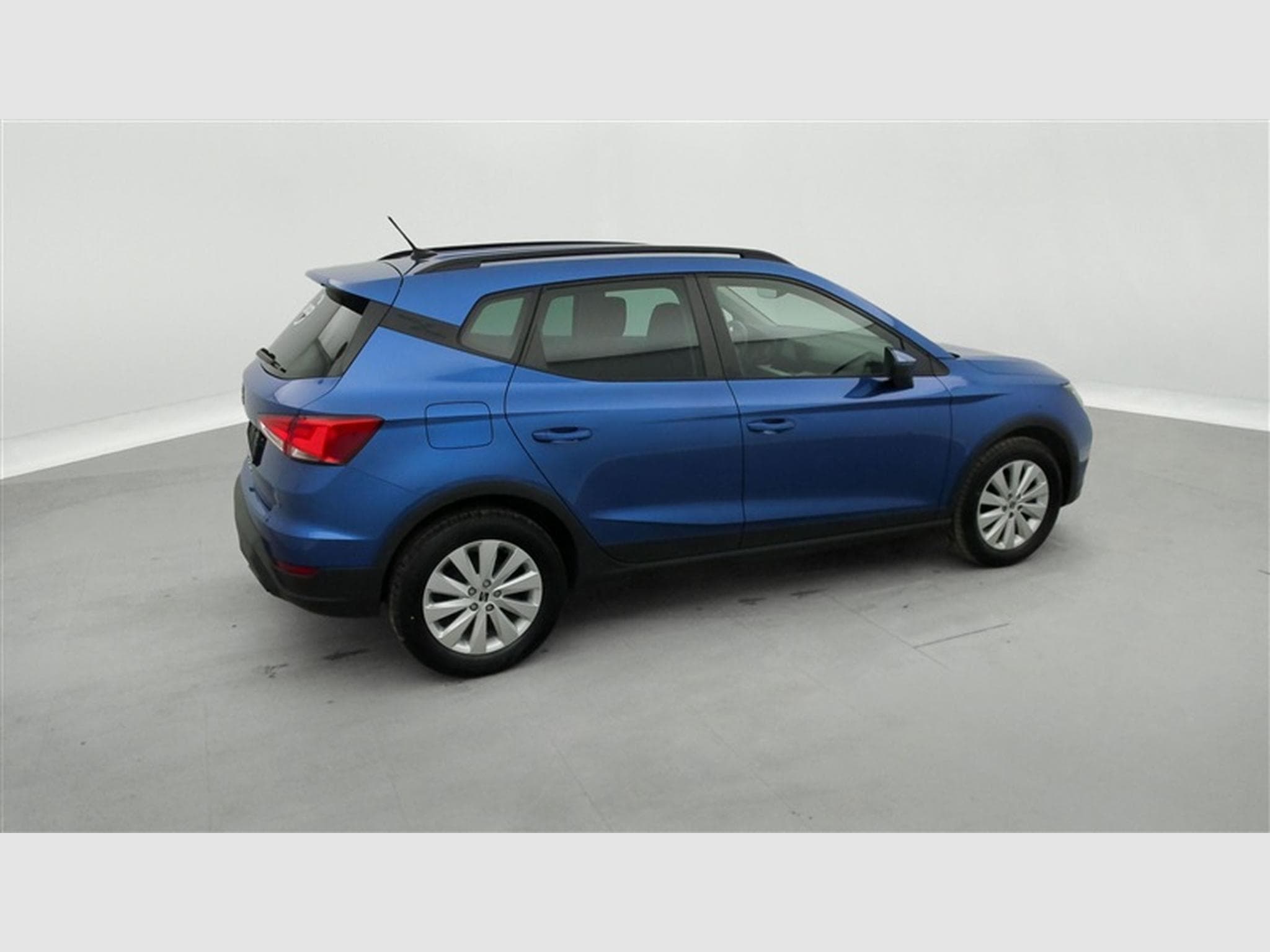 Seat Arona 1.0 TSI Style°NAV°CARPLAY°CAM°FULL LED°PDC AV-AR°JA16 (2022) - Foto 24