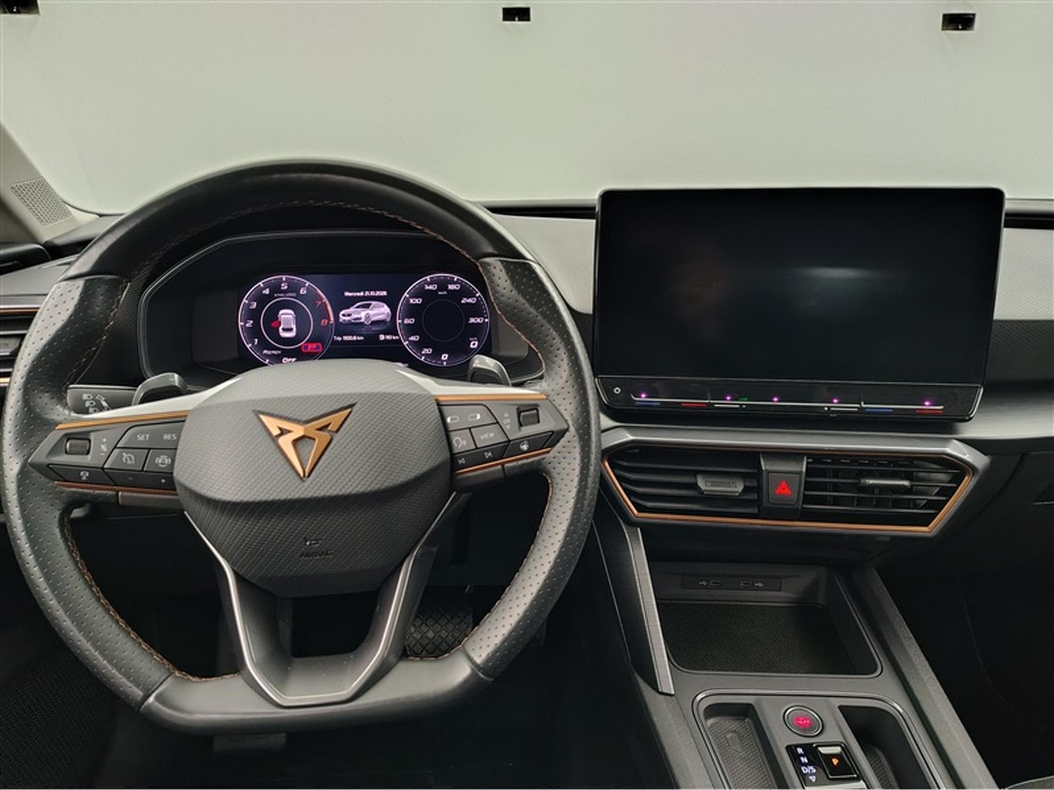 Cupra Leon 1.5 eTSI 150Cv DSG V S-CUIR / NAVI (2023) - Photo 9