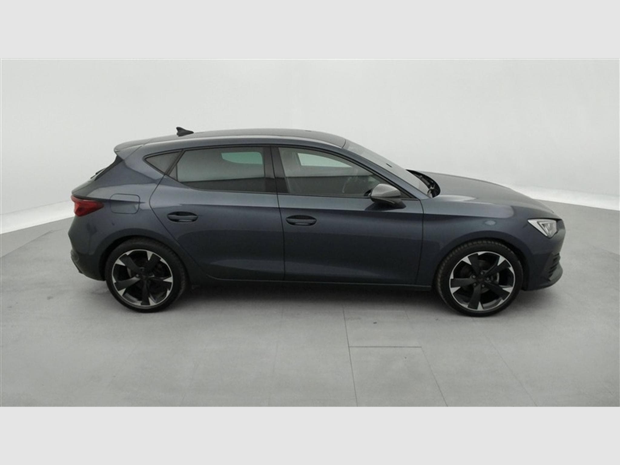 Cupra Leon 1.5 eTSI 150Cv DSG V S-CUIR / NAVI (2023) - Photo 24