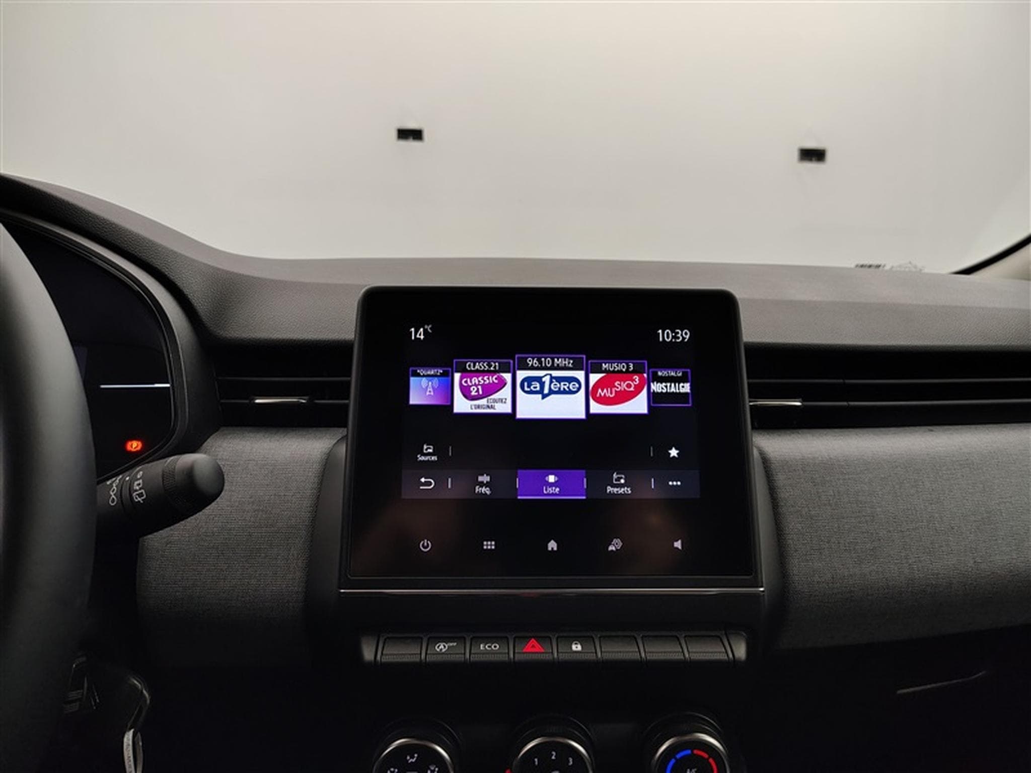 Renault Clio 1.0 TCe 90cv X-Tronic Evolution CARPLAY / FULL LED / PDC AR (2025) - Photo 11