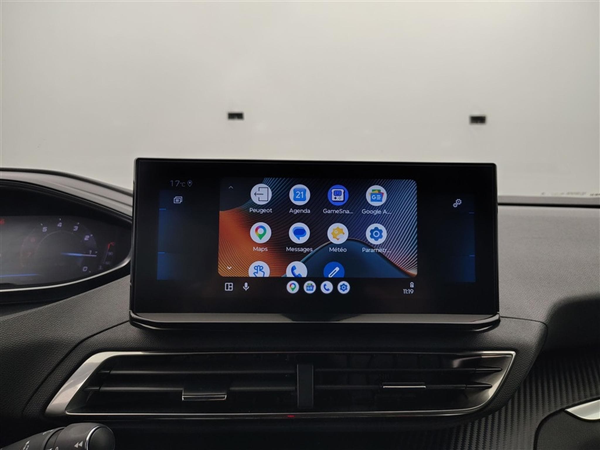 Peugeot 5008 1.2 PureTech 130Cv Allure Pack 7PL/ S-CUIR / NAVI / FULL LED (2024) - Photo 20