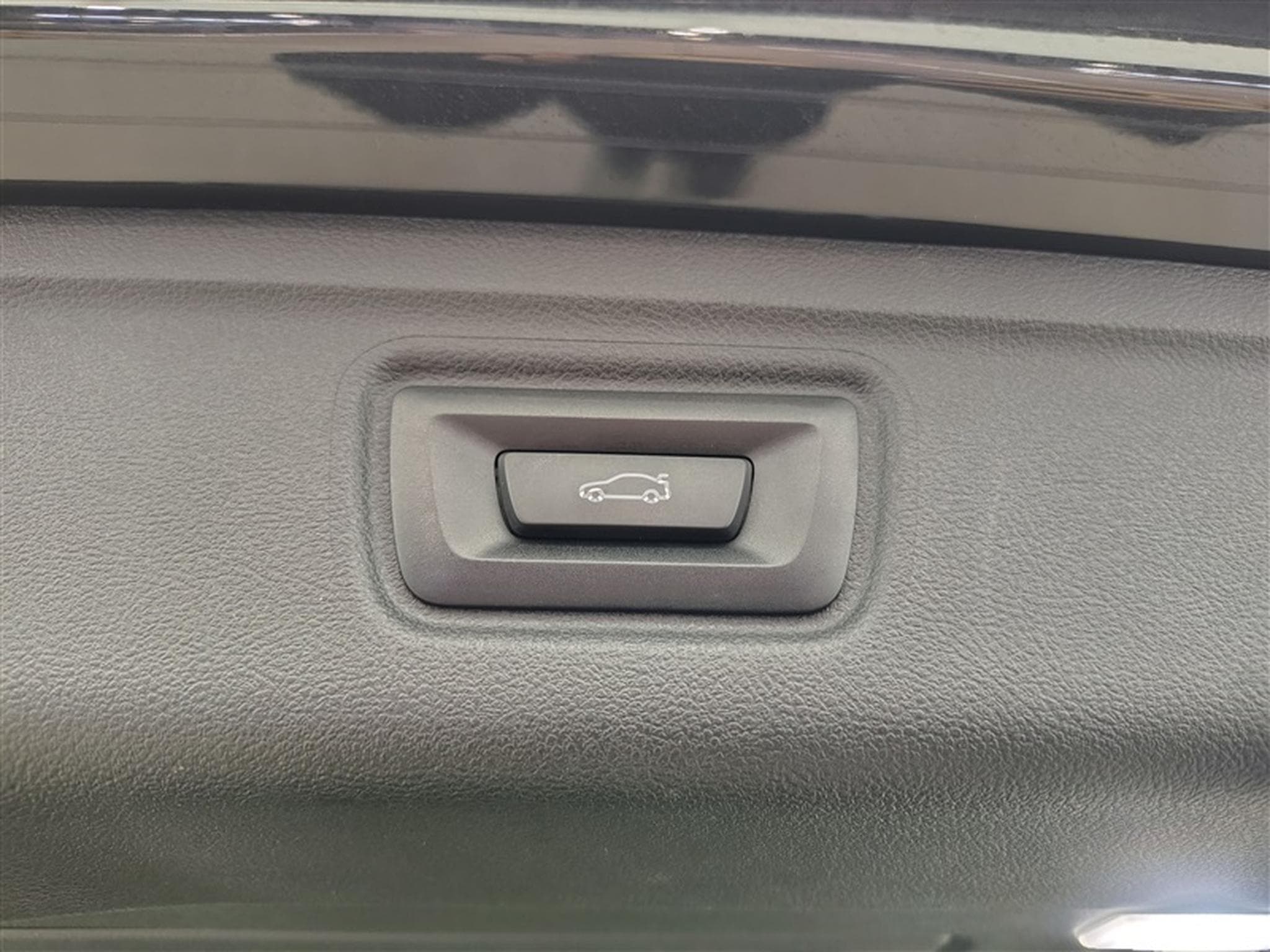 BMW 318 iA Pack M  Navi / Led / PDC+Caméra / Pano (2024) - Photo 21