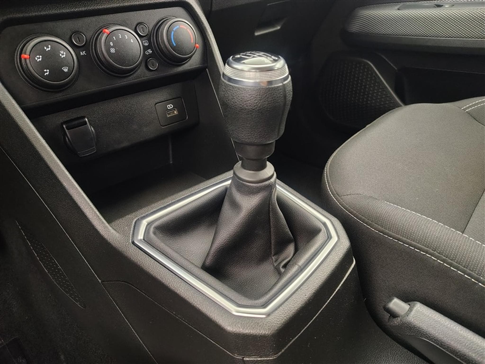 Dacia Sandero 1.0 TCe Comfort (2022) - Photo 11