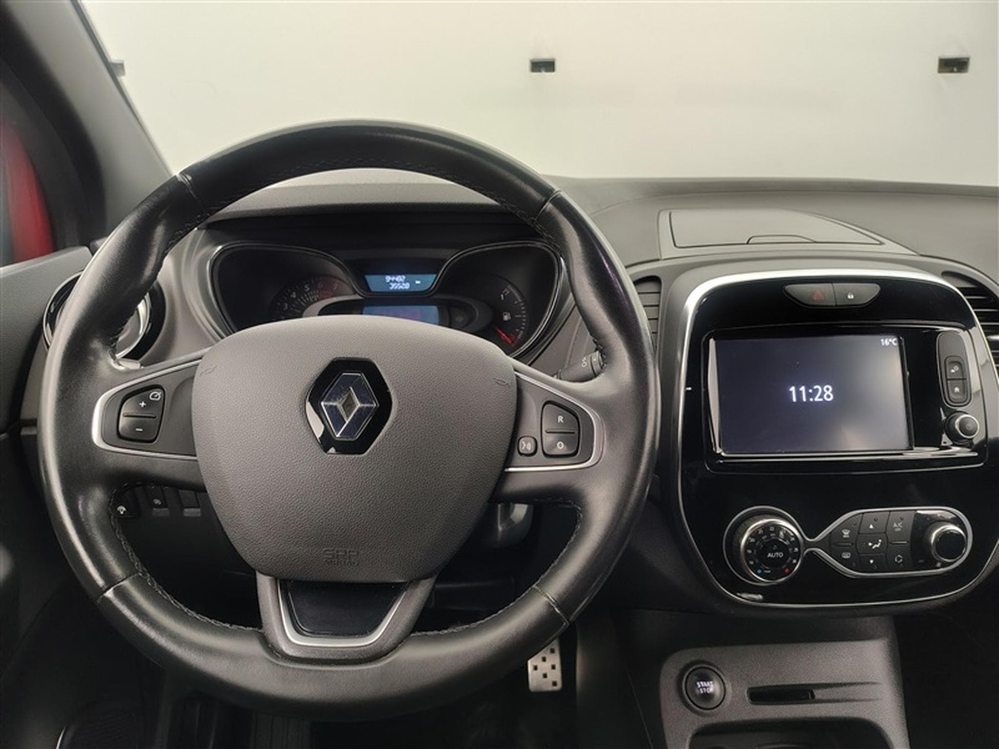 Renault Captur Red edition/ (2019) - Photo 9