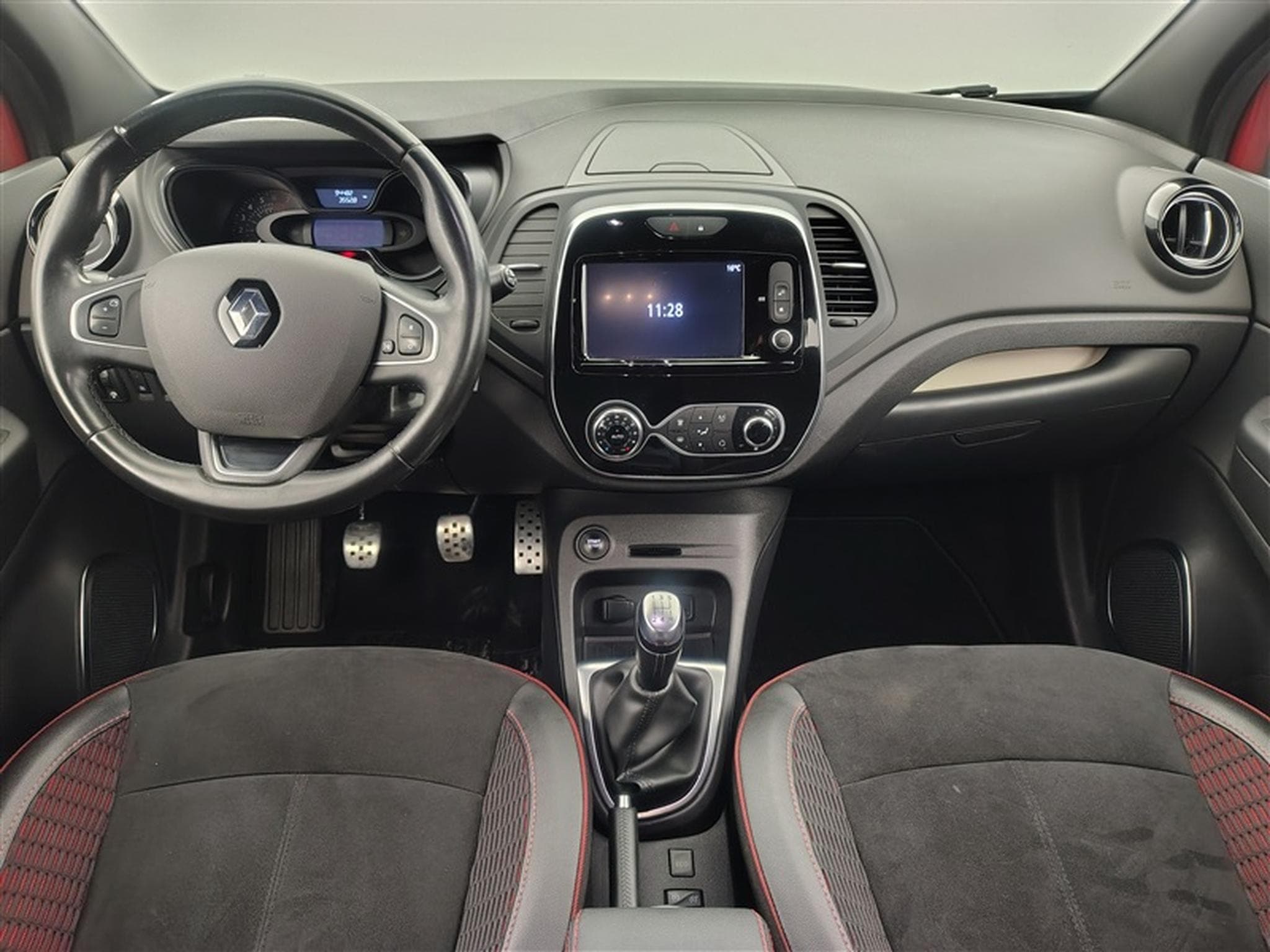 Renault Captur Red edition/ (2019) - Photo 8