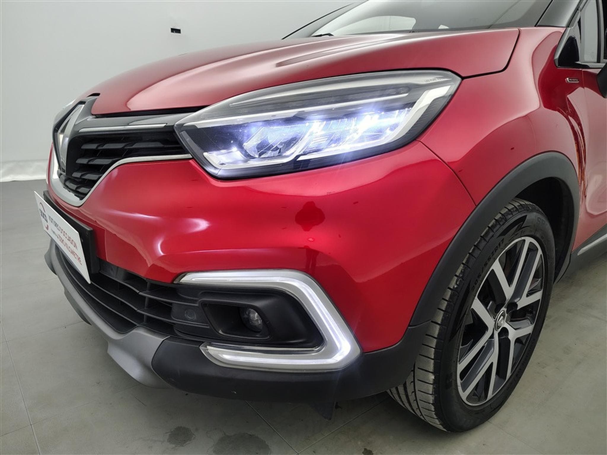Renault Captur Red edition/ (2019) - Photo 15