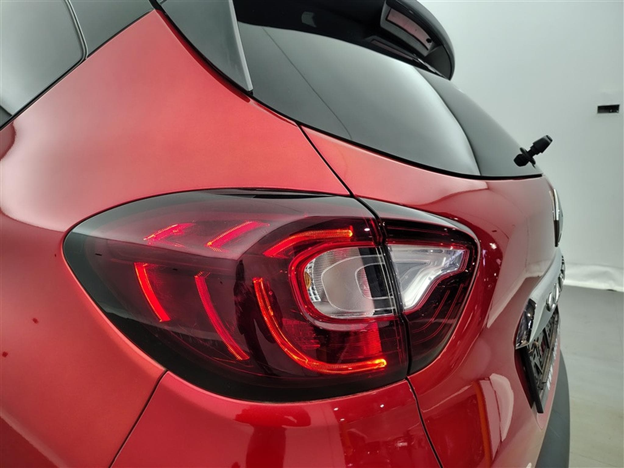 Renault Captur Red edition/ (2019) - Photo 16