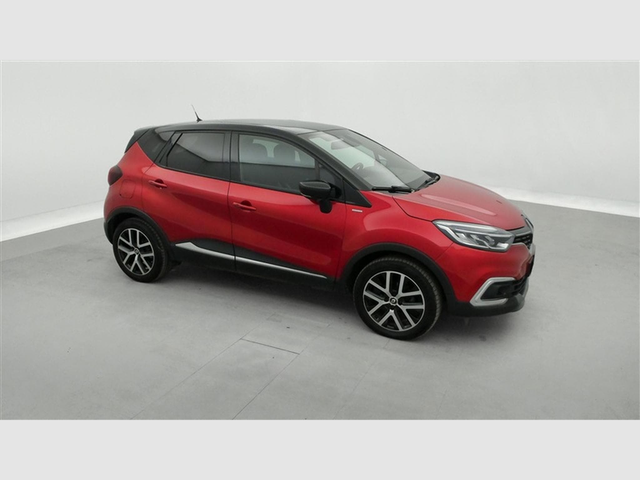 Renault Captur Red edition/ (2019) - Photo 24