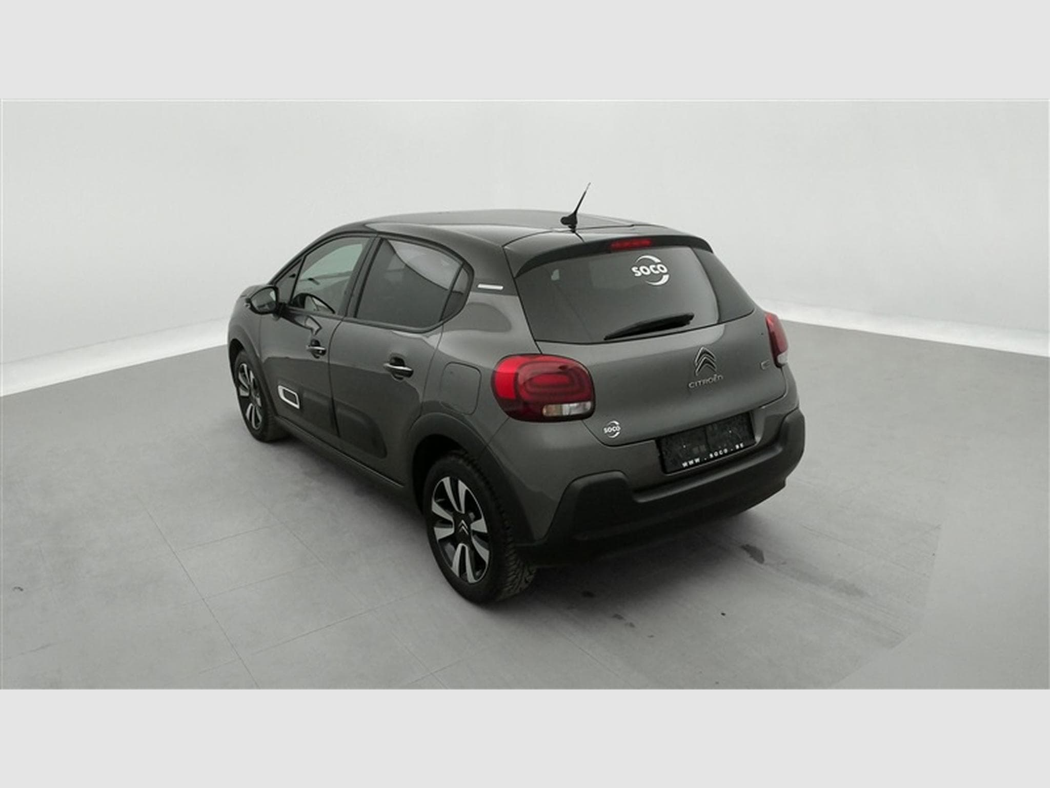 Citroen C3 1.2i PureTech Shine CARPLAY / FULL LED / JA 16" (2023) - Photo 2