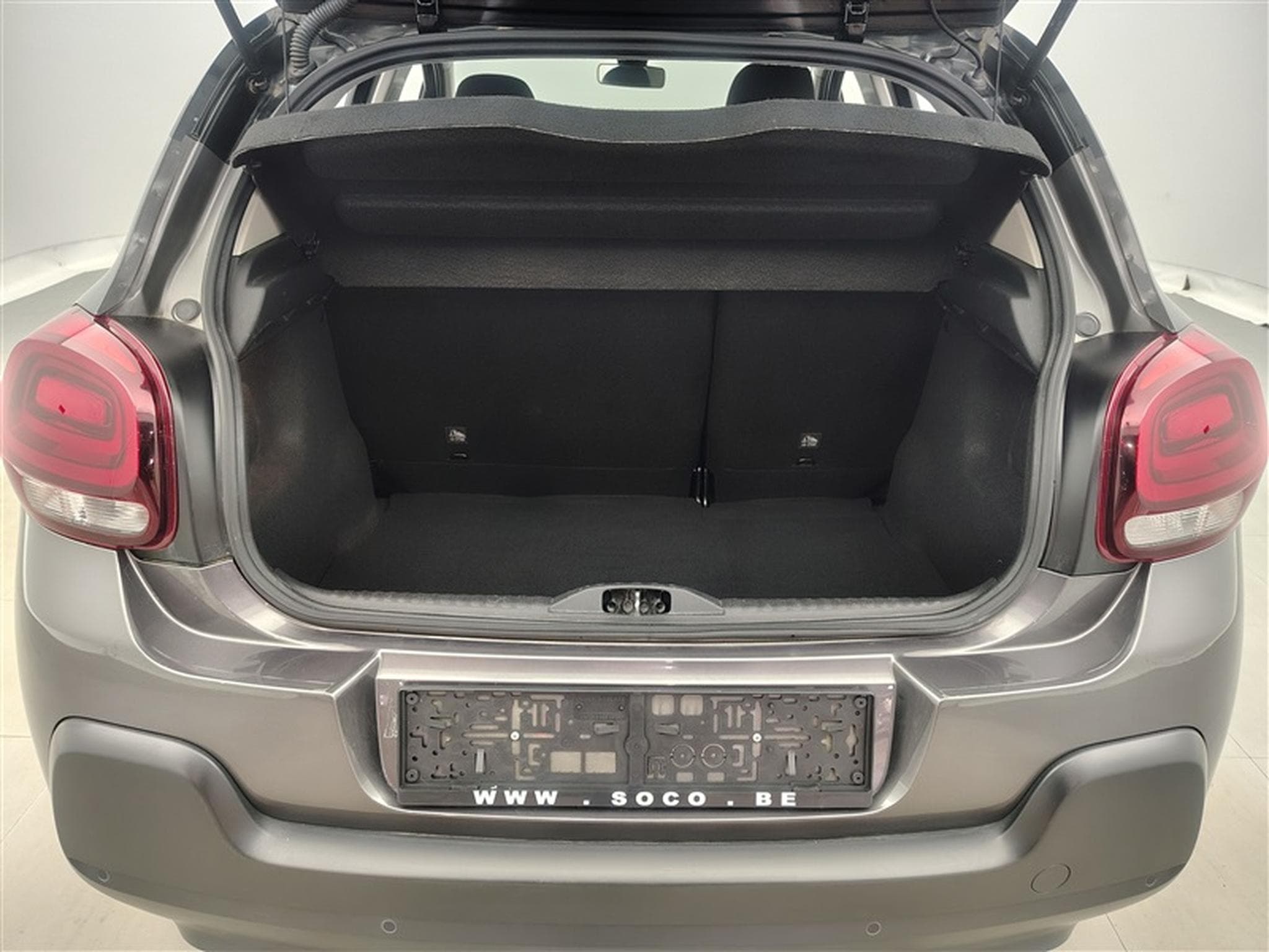 Citroen C3 1.2i PureTech Shine CARPLAY / FULL LED / JA 16" (2023) - Photo 14