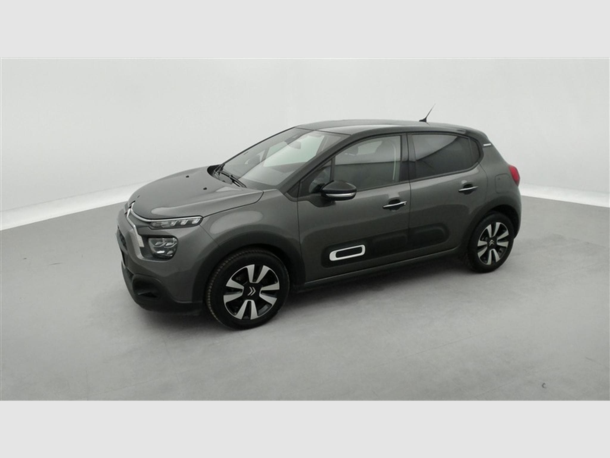 Citroen C3 1.2i PureTech Shine CARPLAY / FULL LED / JA 16" (2023) - Photo 19