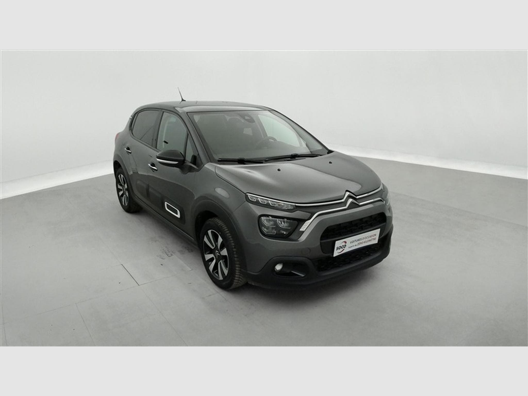Citroen C3 1.2i PureTech Shine CARPLAY / FULL LED / JA 16" (2023) - Photo 20