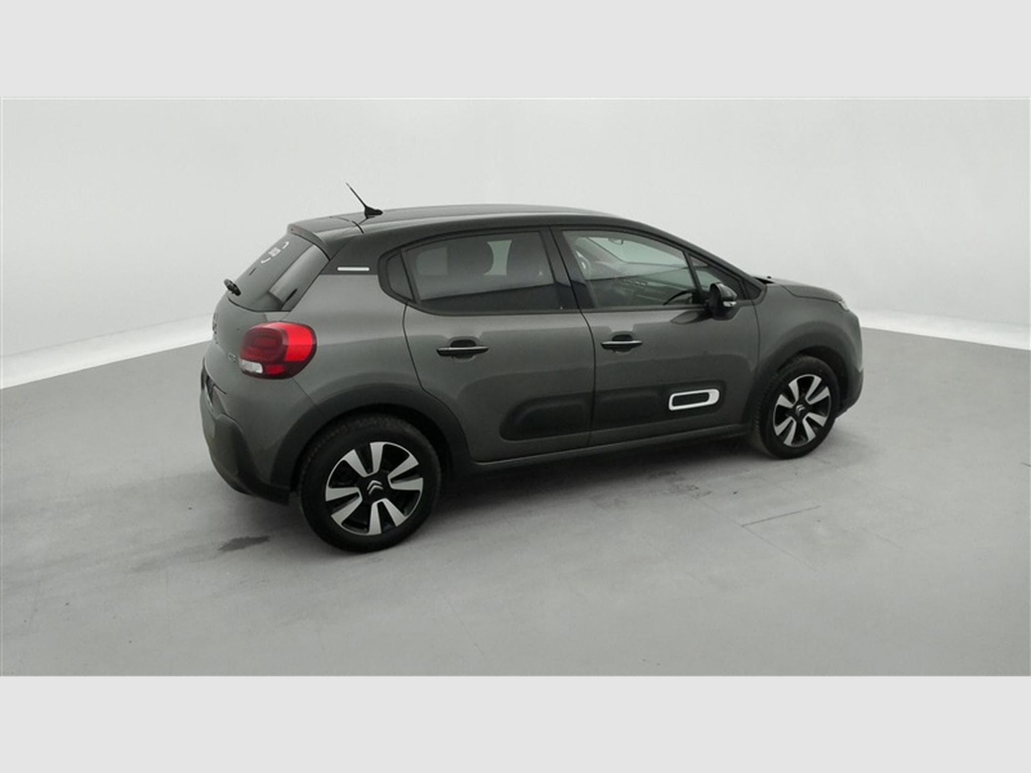Citroen C3 1.2i PureTech Shine CARPLAY / FULL LED / JA 16" (2023) - Photo 23
