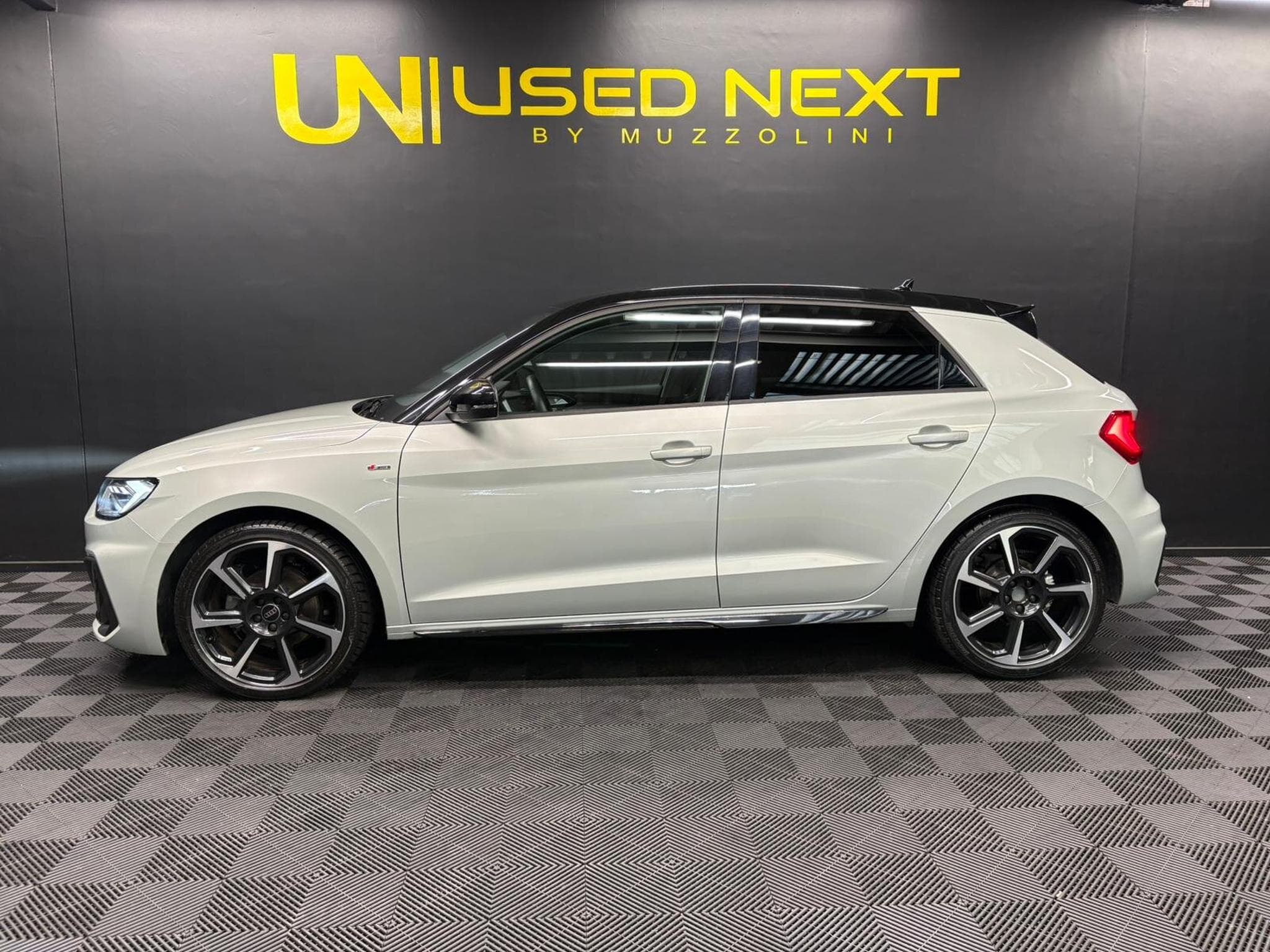 Audi A1 30 TFSI 115cv S-TRONIC Black Edition (2025) - Photo 5