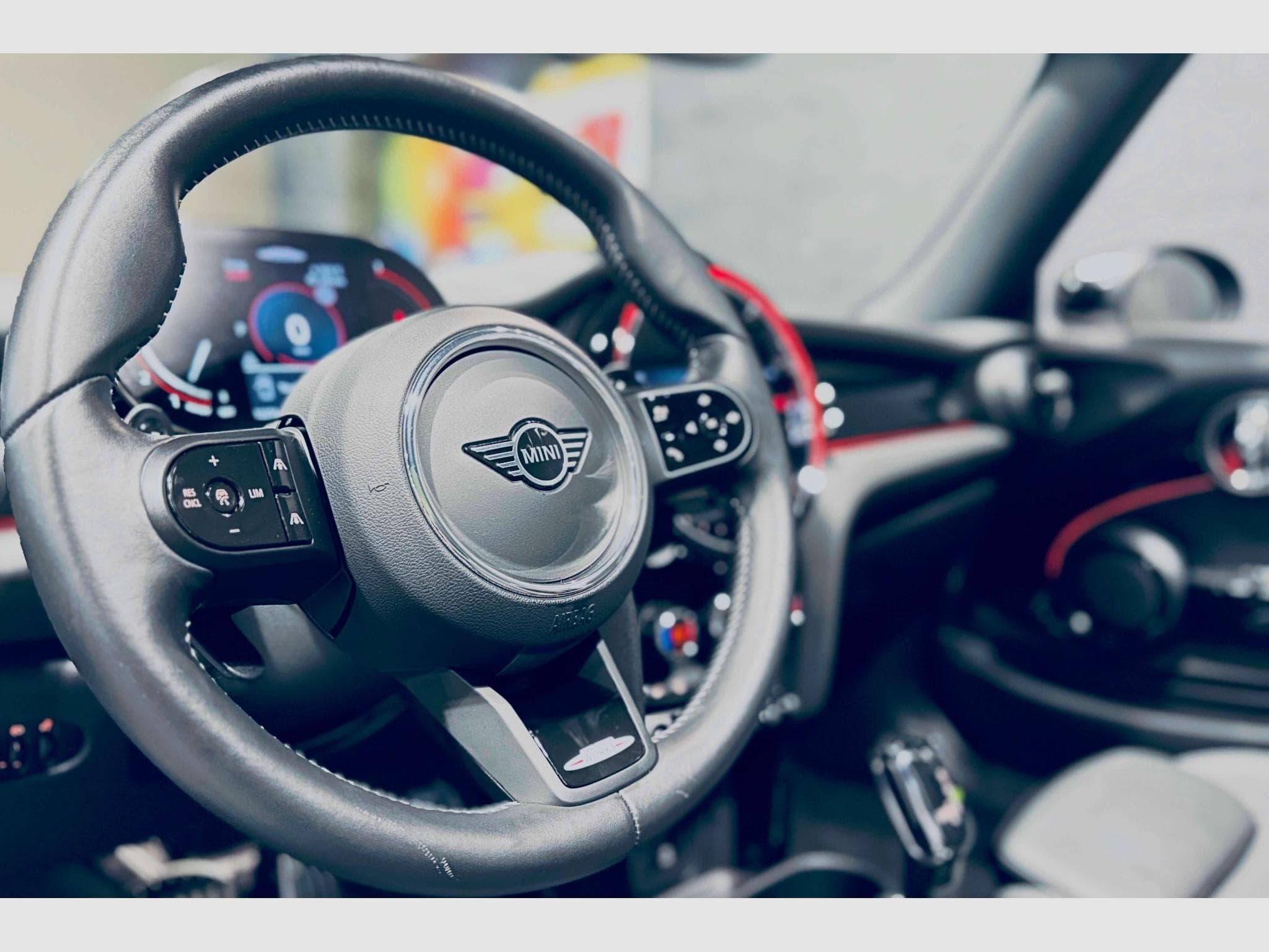 Mini Cooper OHN COOPER WORKS CABRIOLET STEPTRONIC (2023) - Photo 9