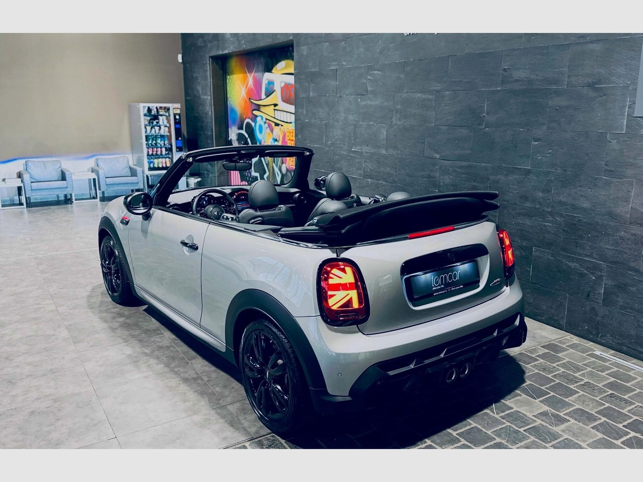 Mini Cooper OHN COOPER WORKS CABRIOLET STEPTRONIC (2023) - Photo 6