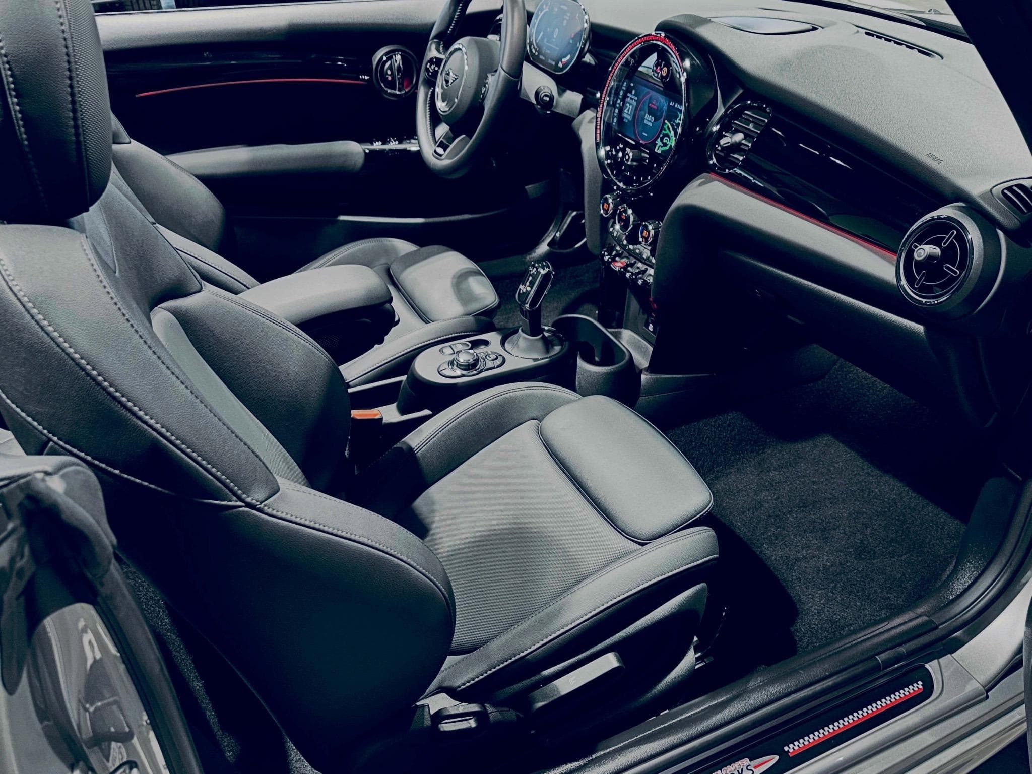 Mini Cooper OHN COOPER WORKS CABRIOLET STEPTRONIC (2023) - Photo 14
