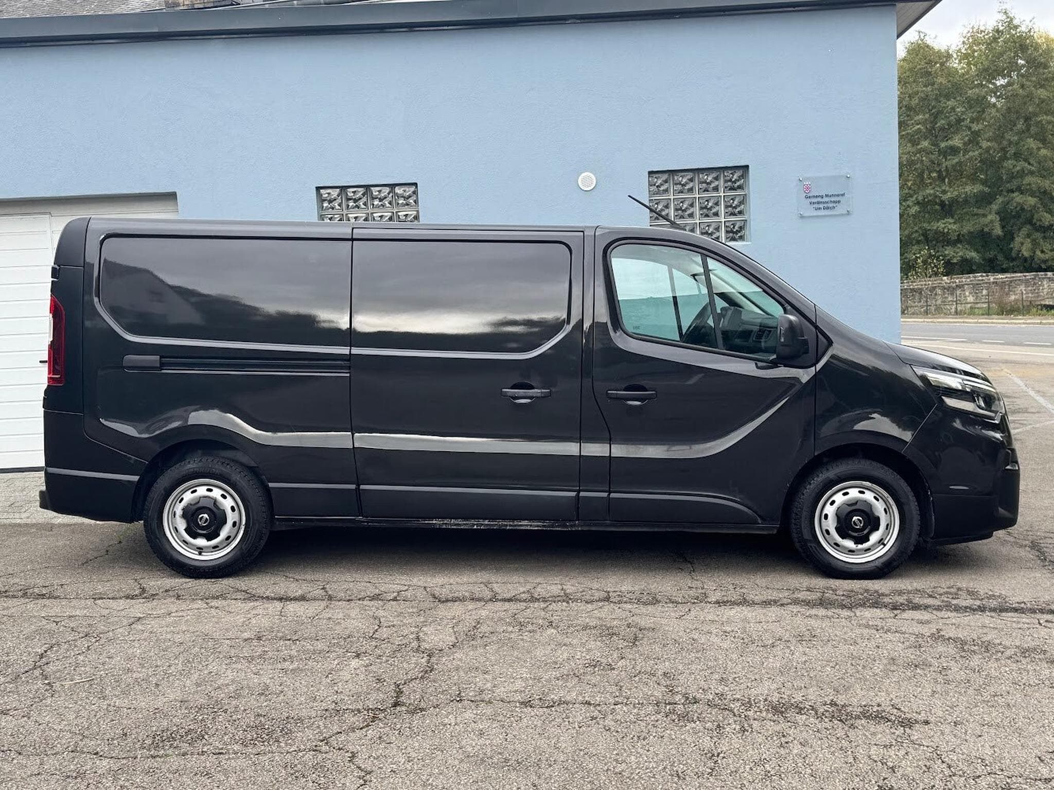 Renault Trafic 2.0 DCI 130 CV L2H1 GRAND COMFORT 1 ERE MAIN CARNET APPELCAR (2022) - Foto 11