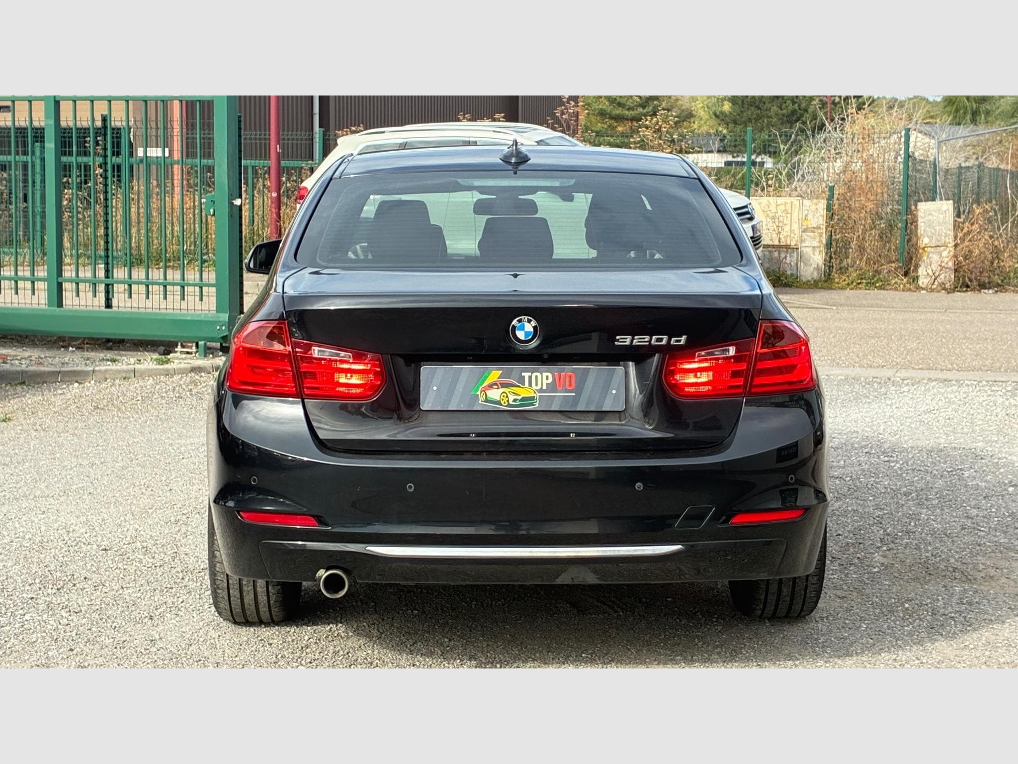 BMW 320 dA 184ch Luxury (2014) - Photo 6