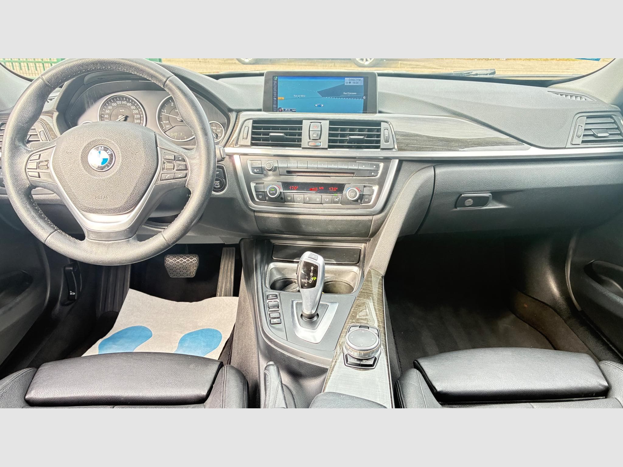 BMW 320 dA 184ch Luxury (2014) - Photo 14