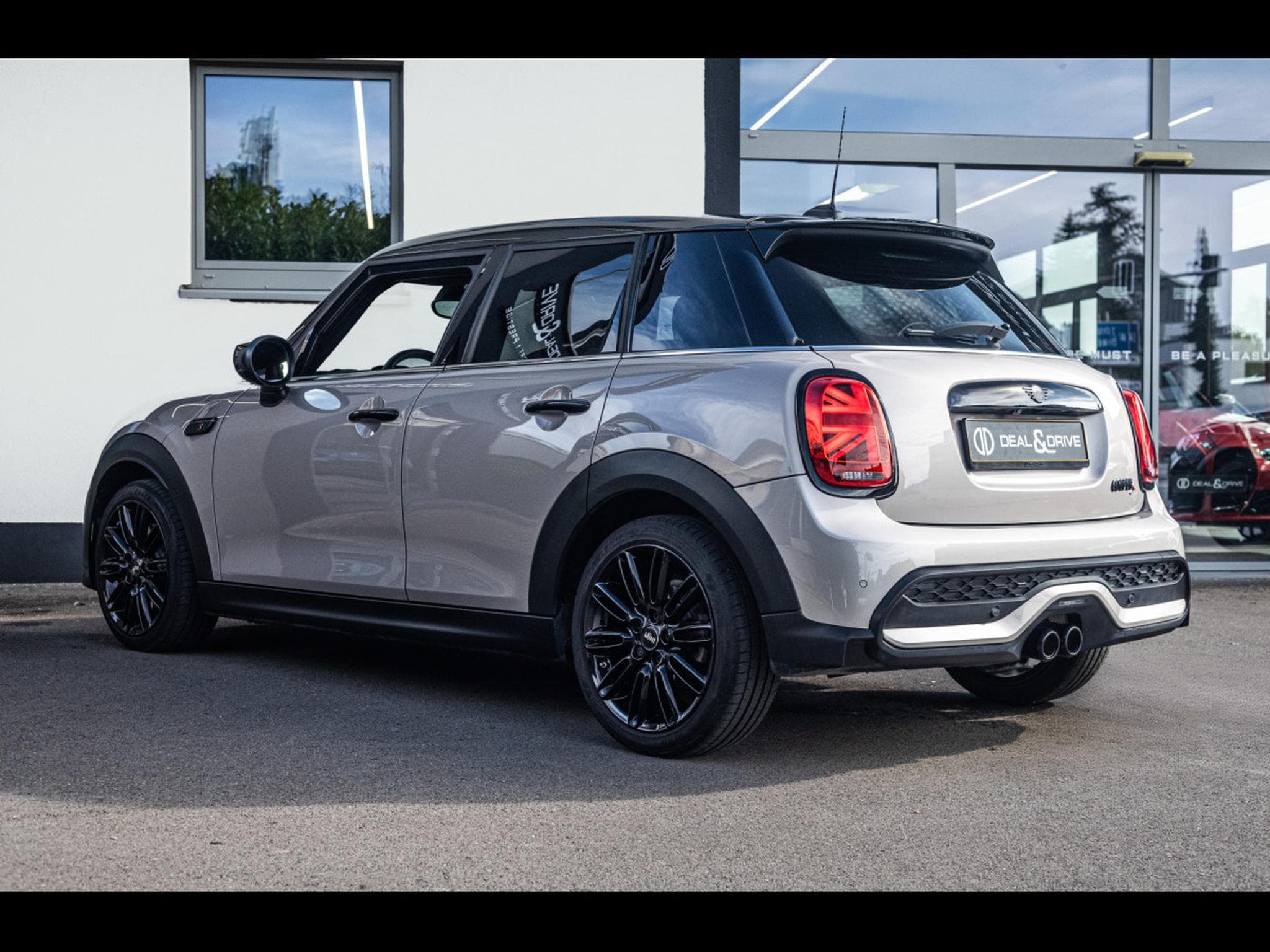 Mini Cooper S 5 PORTES AUTO - ROOFTOP GREY METALLIC (2023) - Photo 8