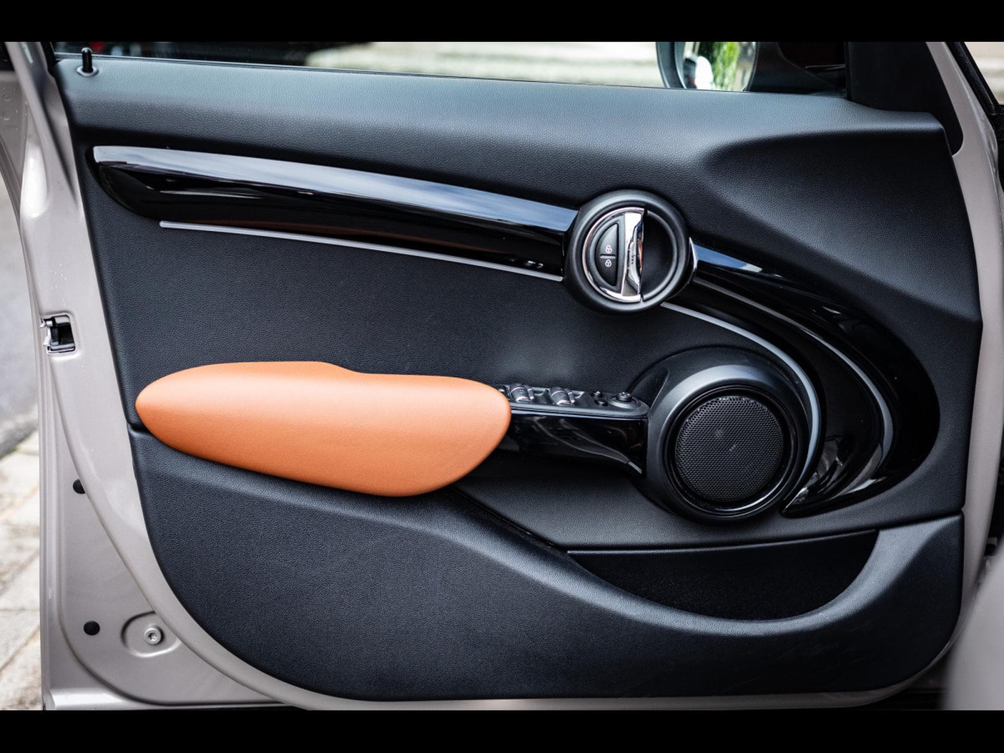Mini Cooper S 5 PORTES AUTO - ROOFTOP GREY METALLIC (2023) - Photo 10