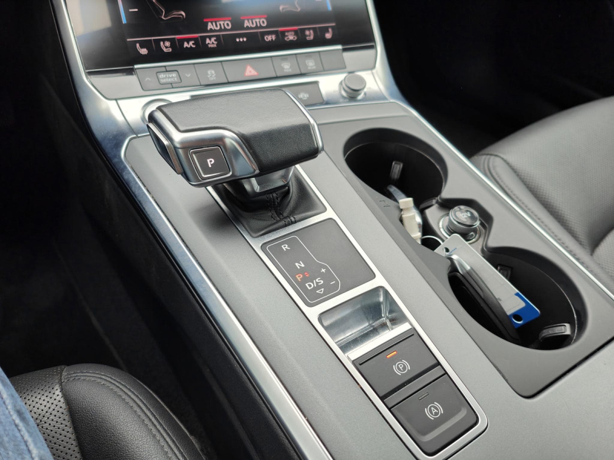 Audi A6 2.0 TDi S-TRONIC QUATTRO CARPLAY GPS SIEGES CHAUFF/VENTIL (2019) - Foto 16